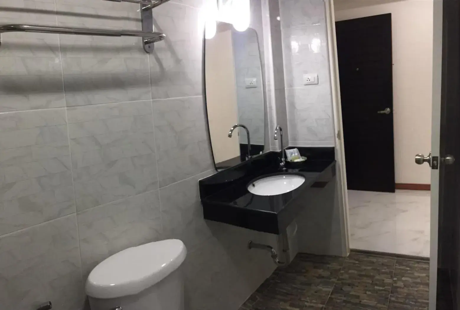 Bathroom in Gusto House (SHA Extra Plus)