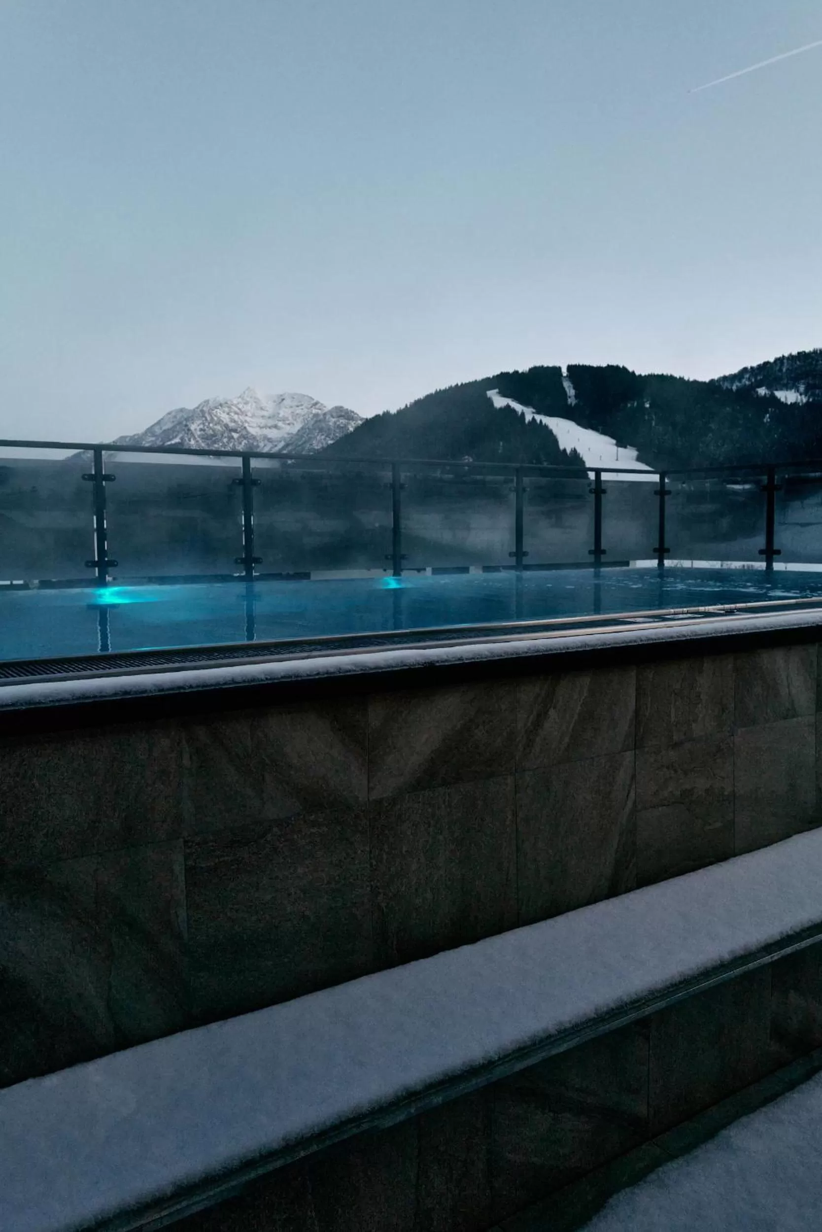 Swimming pool in Home suite home