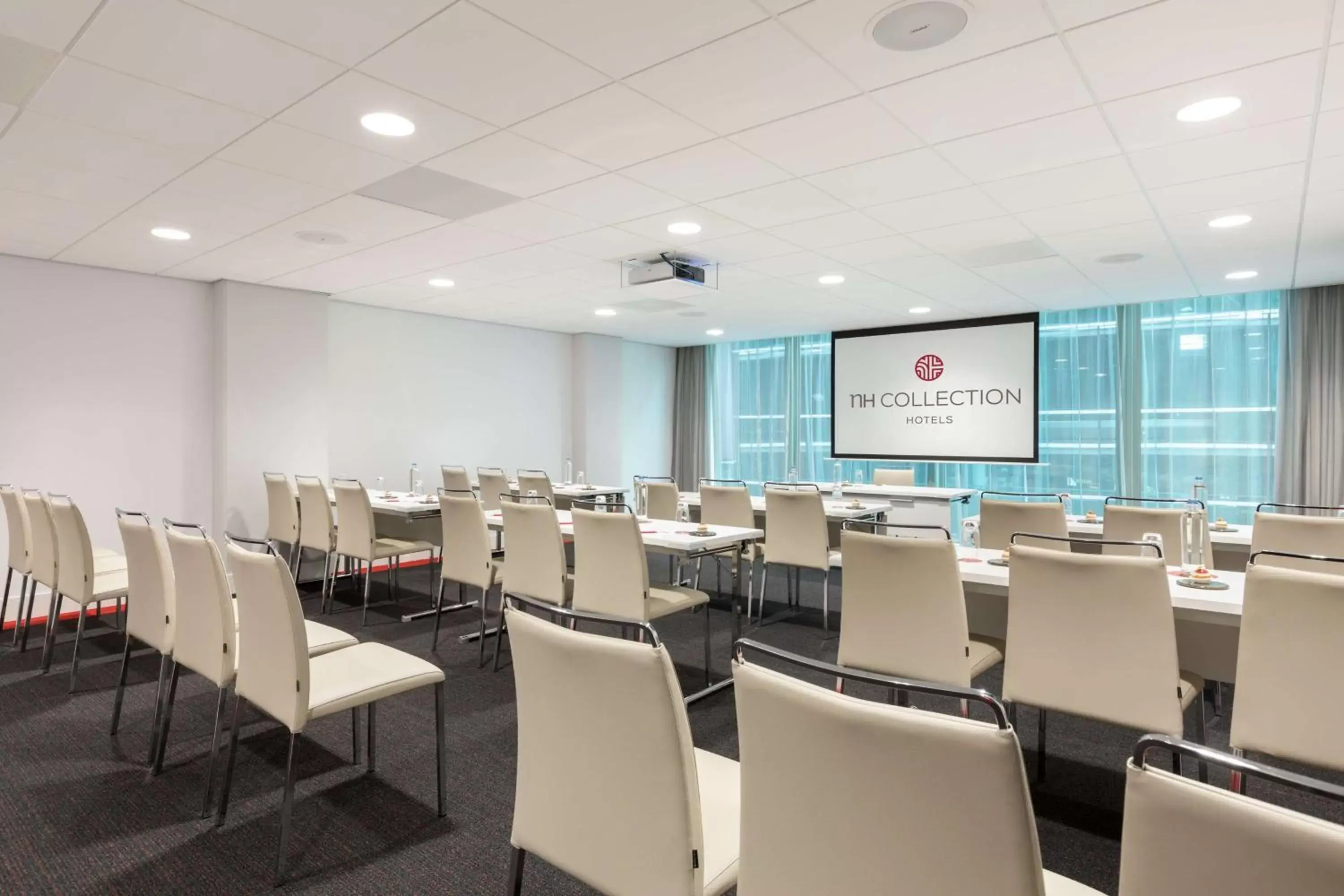 Meeting/conference room in NH Collection Eindhoven Centre