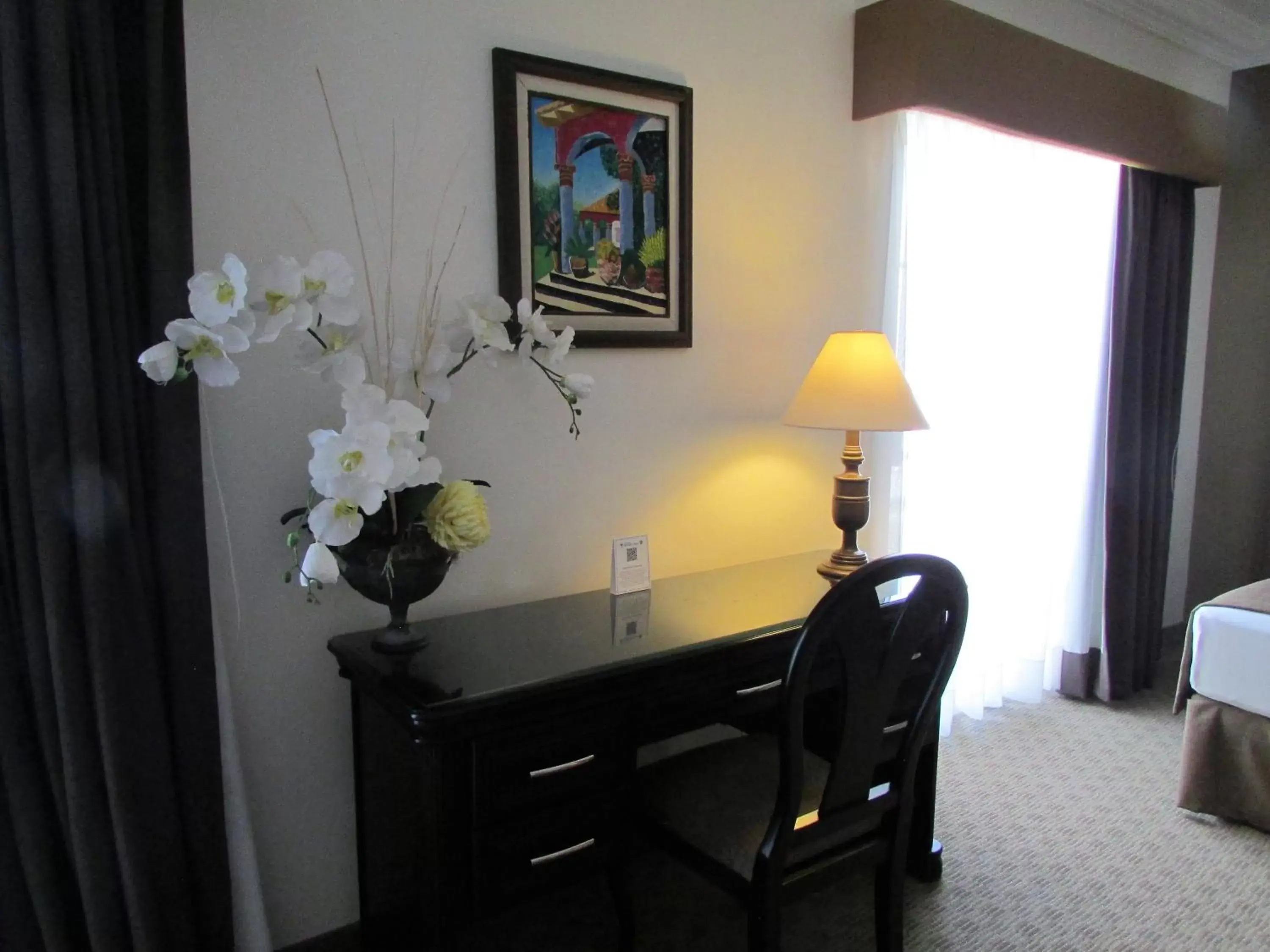 Bedroom, TV/Entertainment Center in Best Western Hotel Posada Del Rio Express