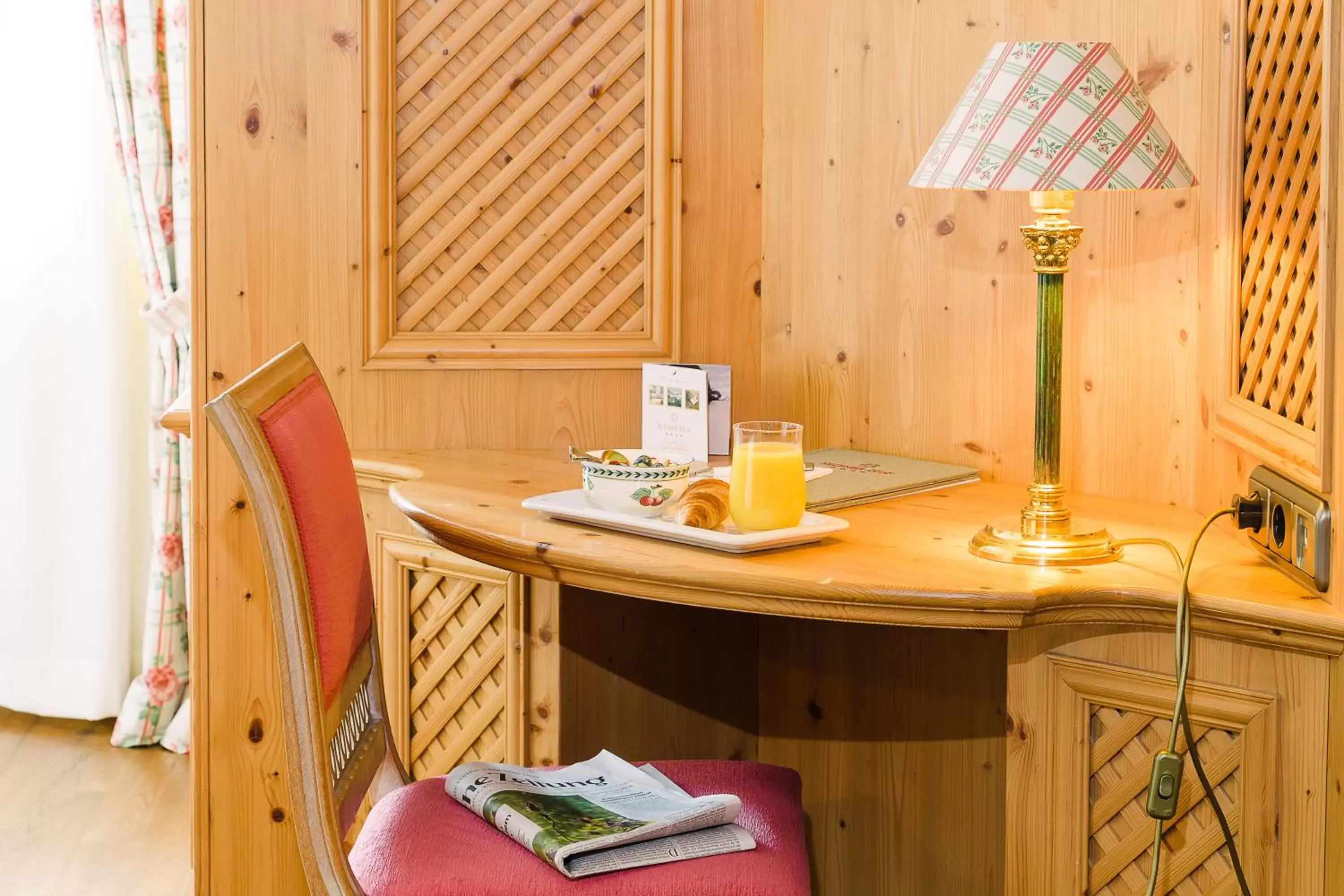 Small Double Room - single occupancy in Boutique Hotel SEITNER HOF München Pullach Small Double Room - single occupancy in Boutique Hotel SEITNER HOF München Pullach