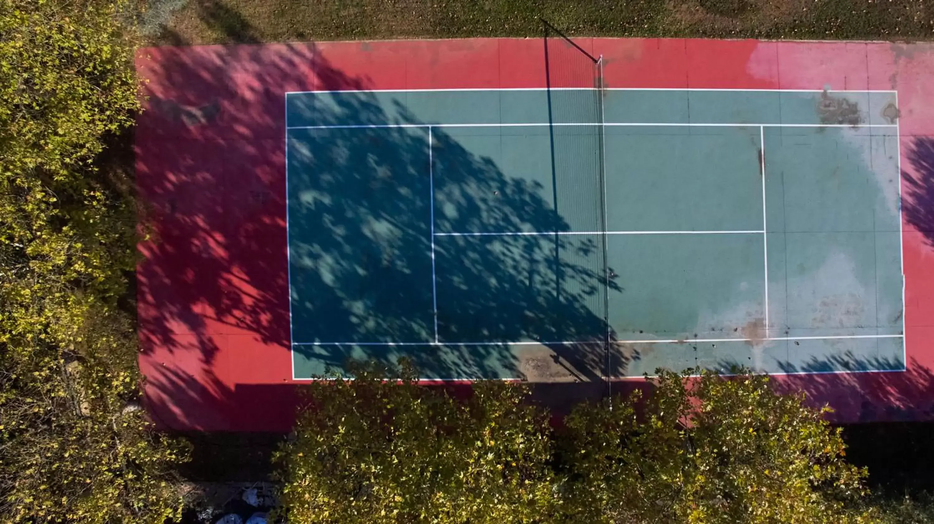 Tennis court in Nefeli Hotel