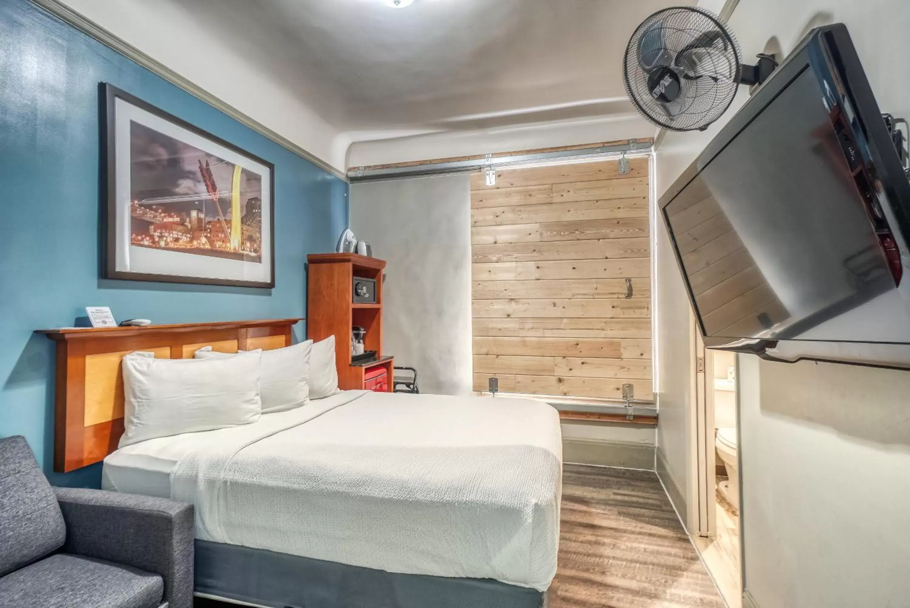 Bed in Ram's Hotel Bed in Ram's Hotel