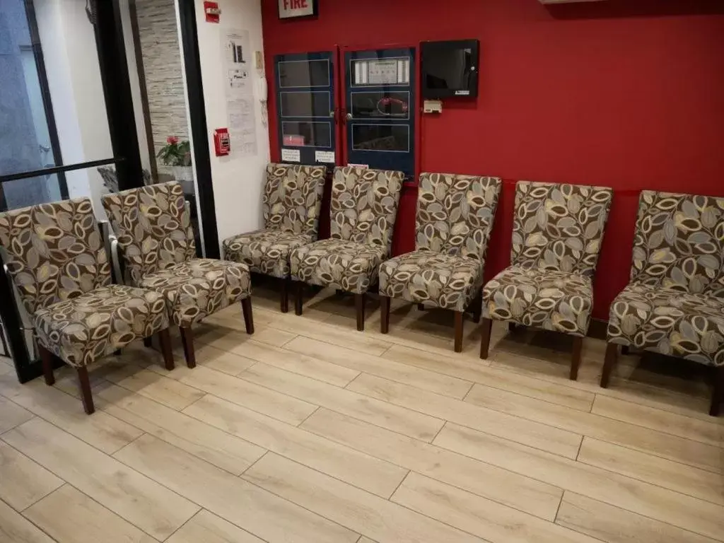 Lobby or reception, Seating Area in Flushing Central Hotel