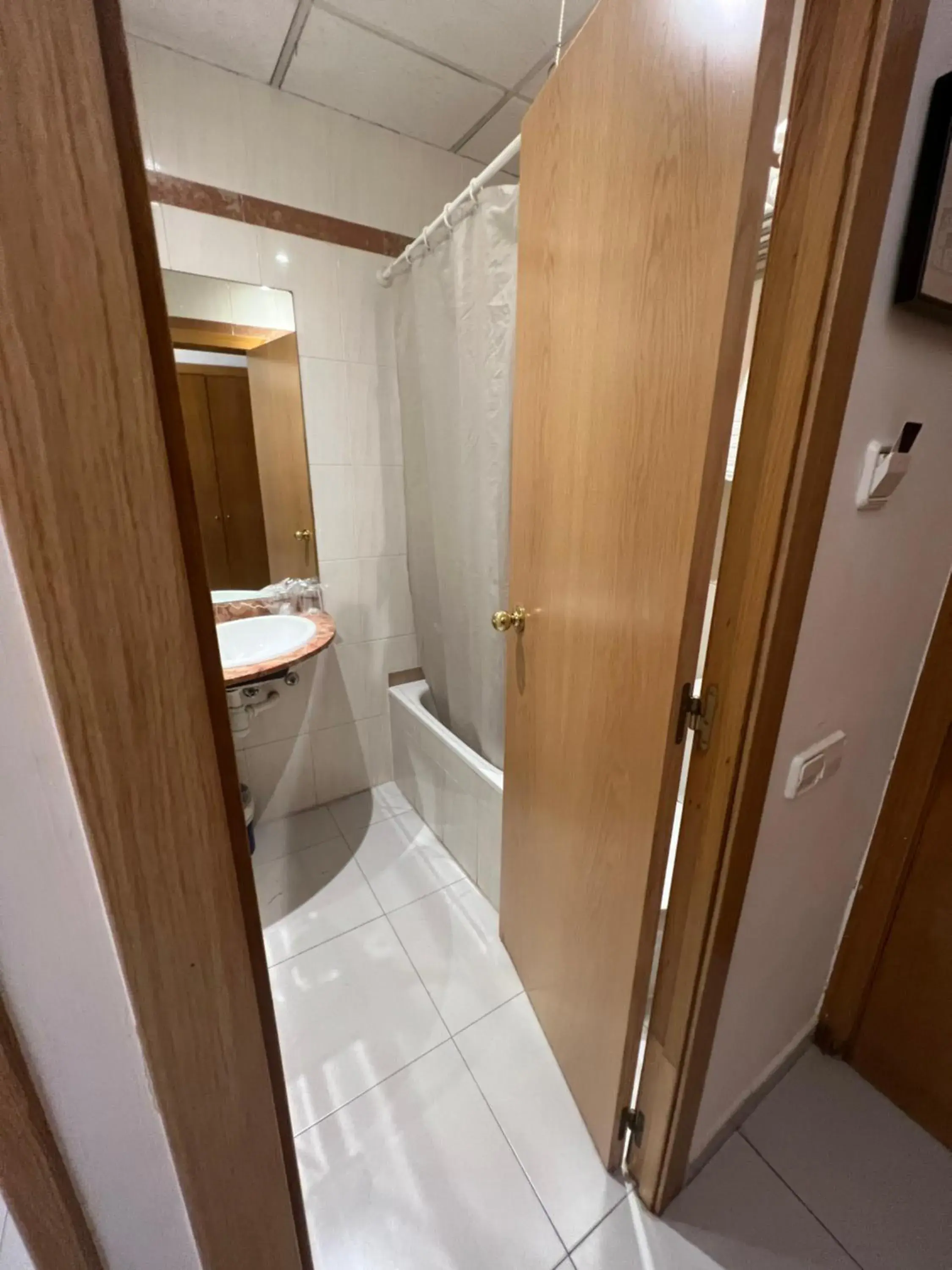 Toilet, Bathroom in Hotel Travessera