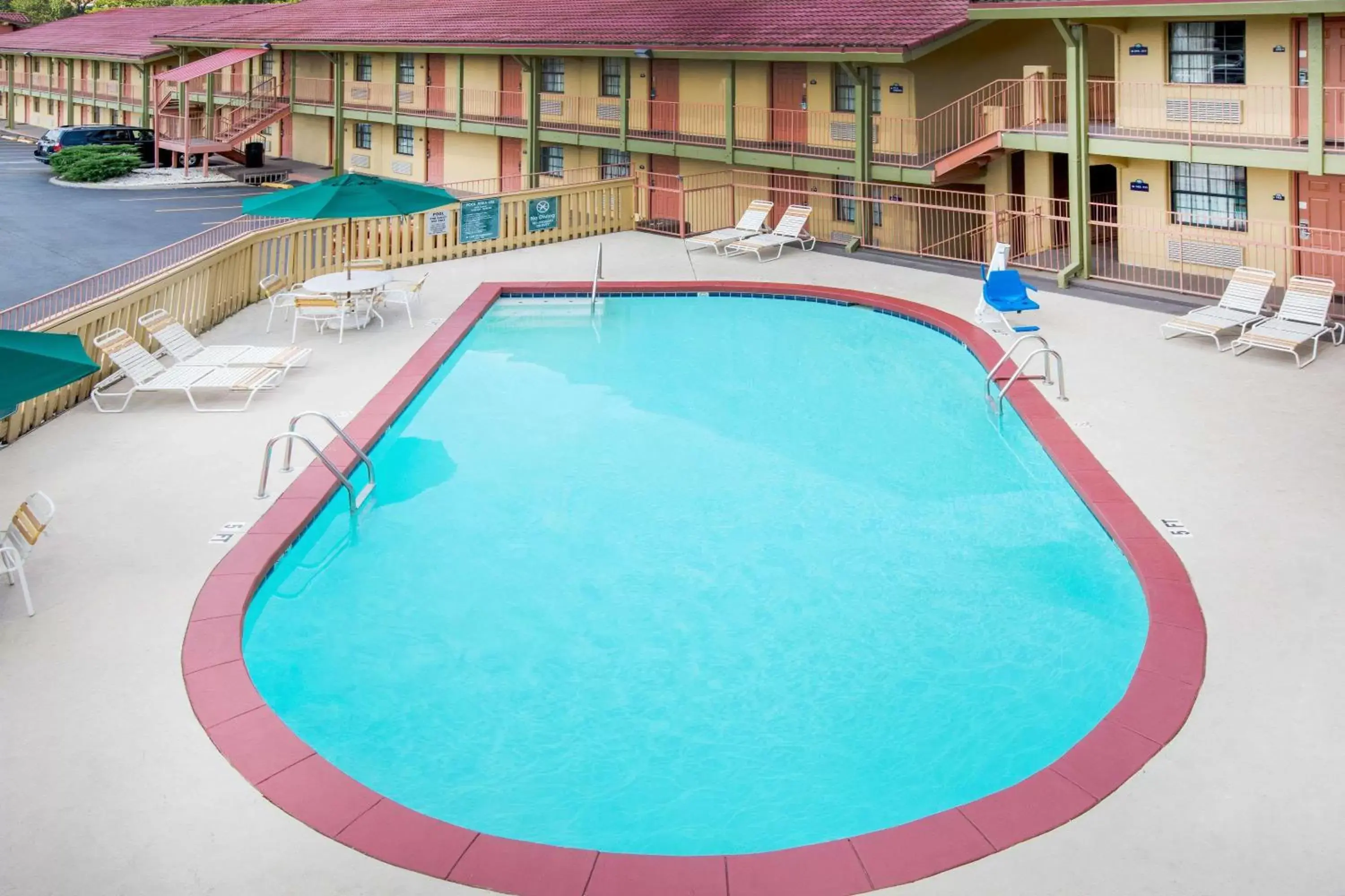 On site, Swimming Pool in Days Inn by Wyndham Little Rock/Medical Center