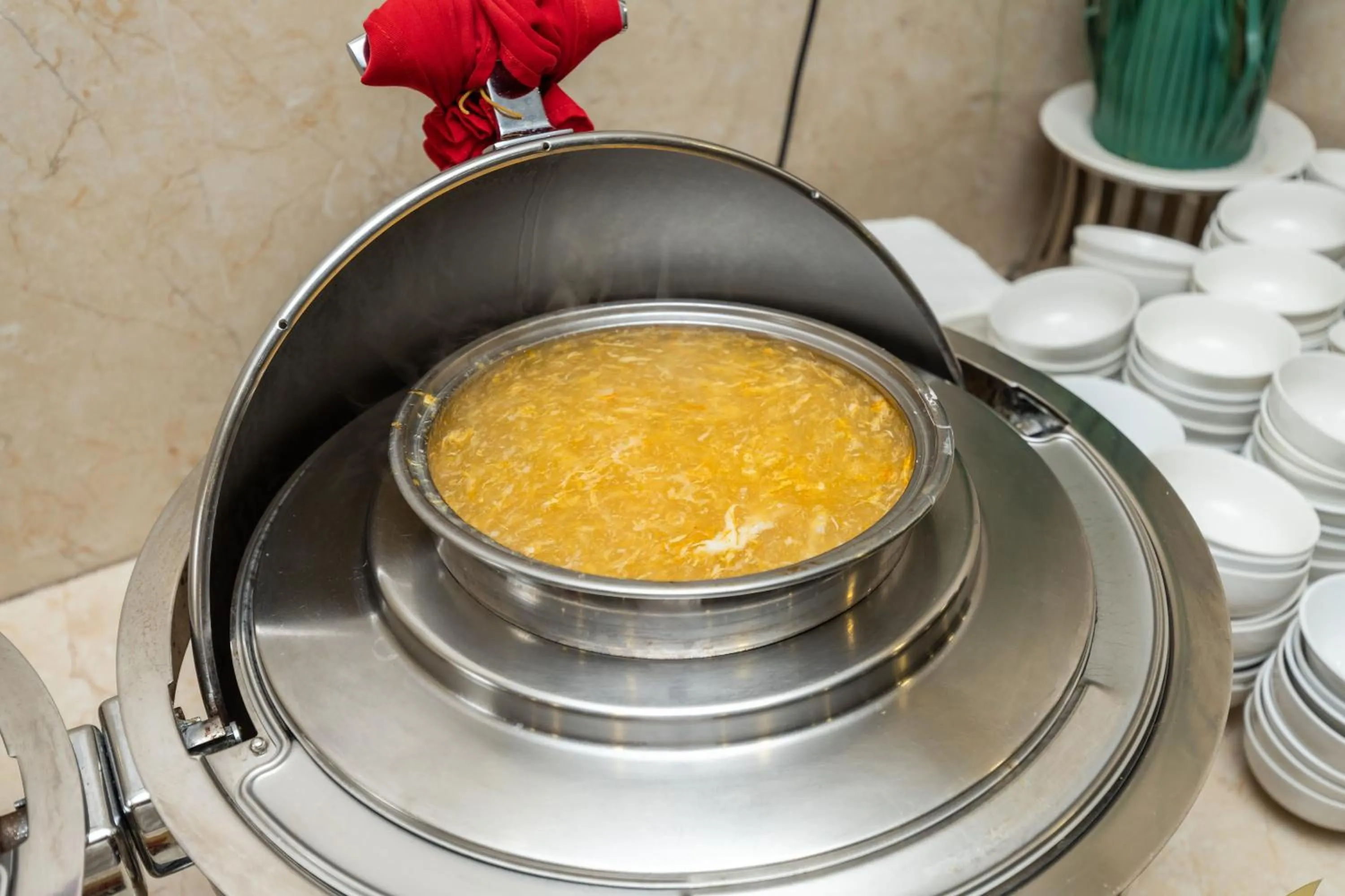 Restaurant/places to eat in Paris Luxury Hotel & Apartment Nha Trang