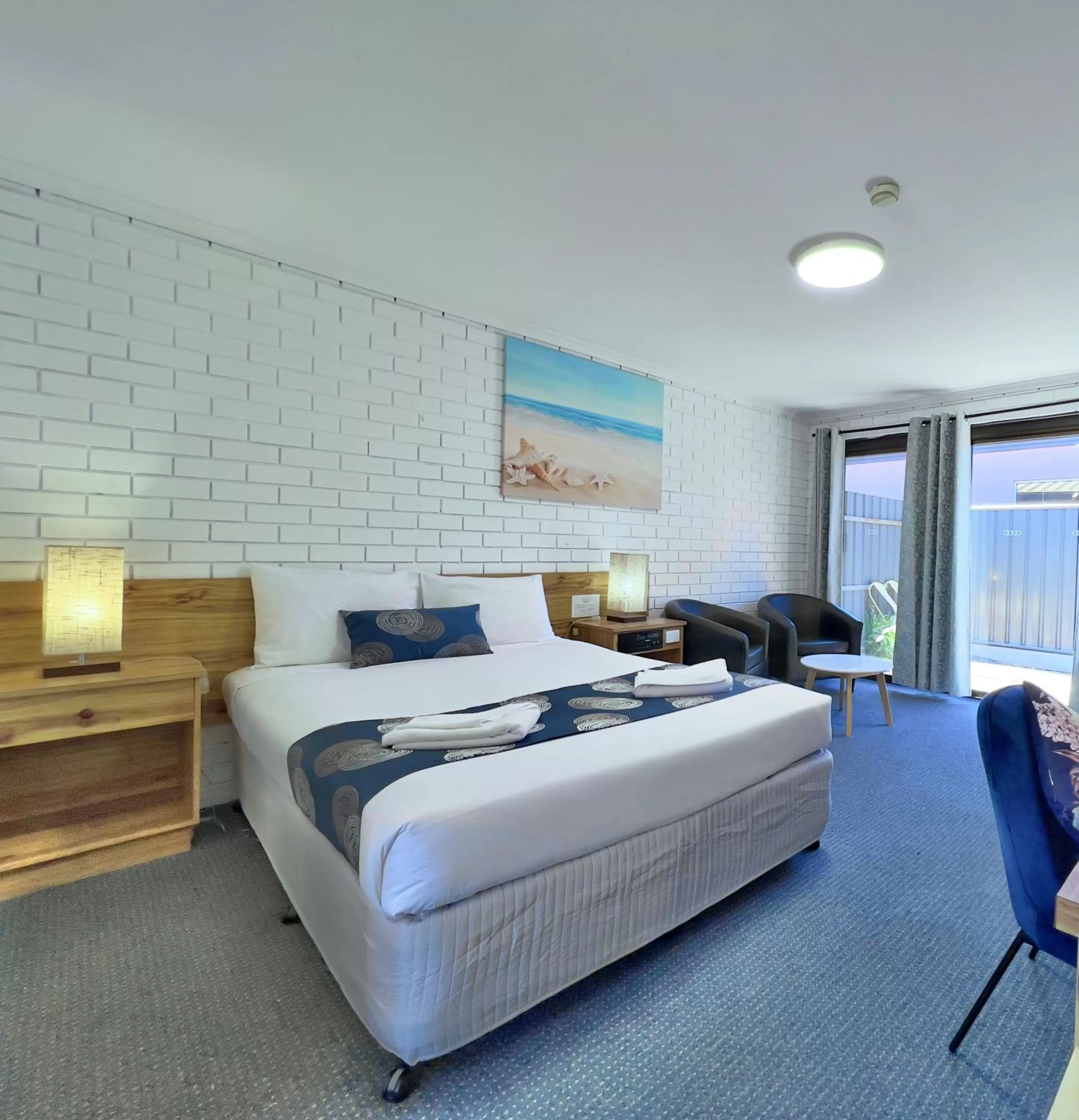 Photo of the whole room, Bed in Albury Garden Court Motel