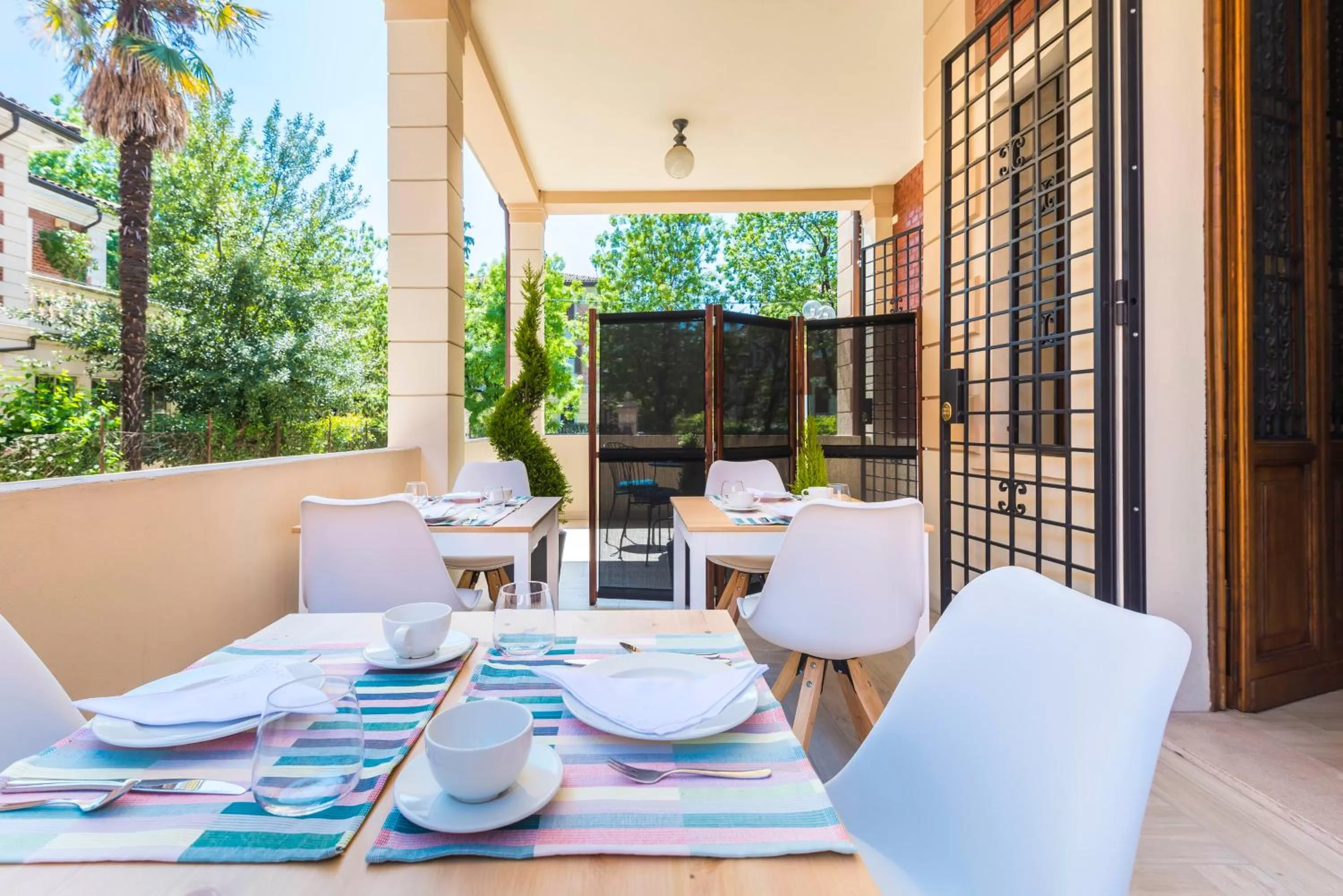 Restaurant/places to eat in Villa Savioli Room & Breakfast