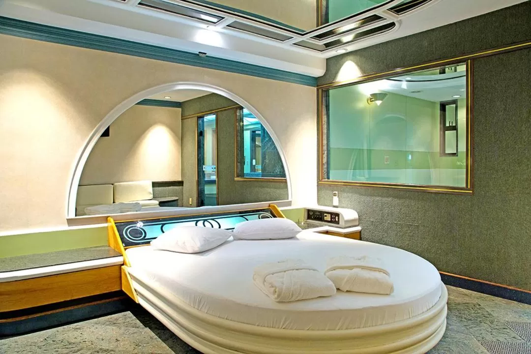 Bed in BAMBINA HOTEL -Adultos Somente