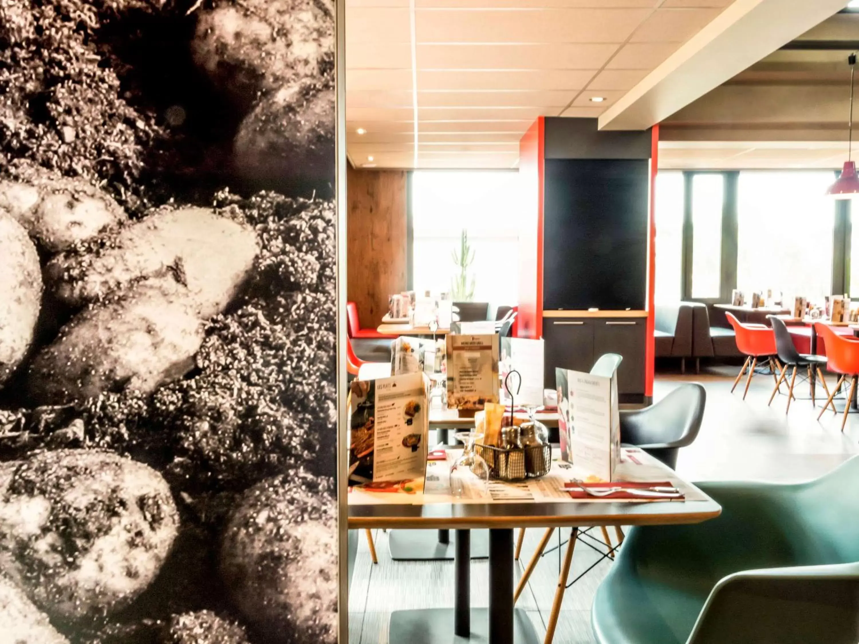 Restaurant/places to eat in ibis Toulon La Valette Restaurant/places to eat in ibis Toulon La Valette