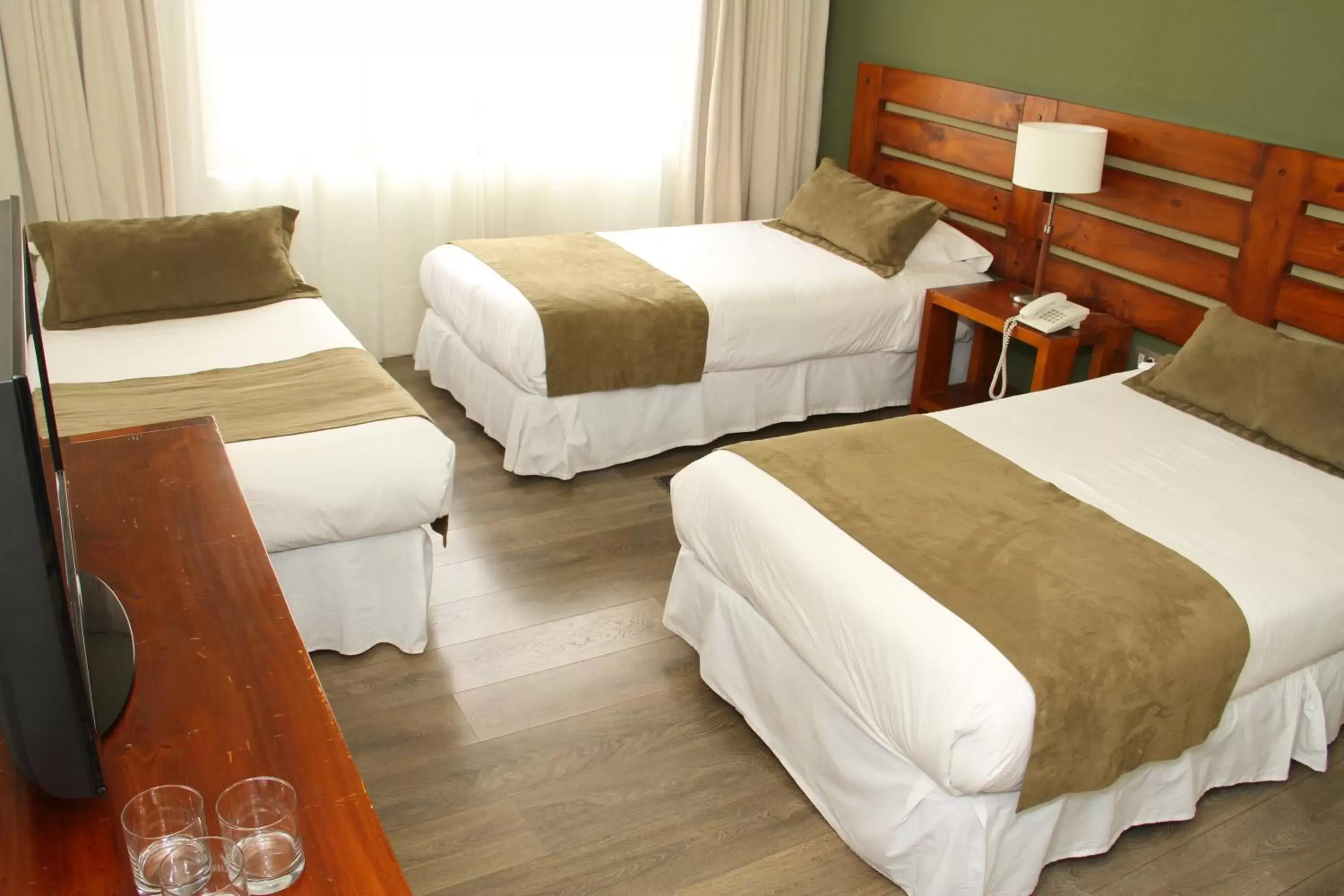 Photo of the whole room, Bed in Hotel Limari