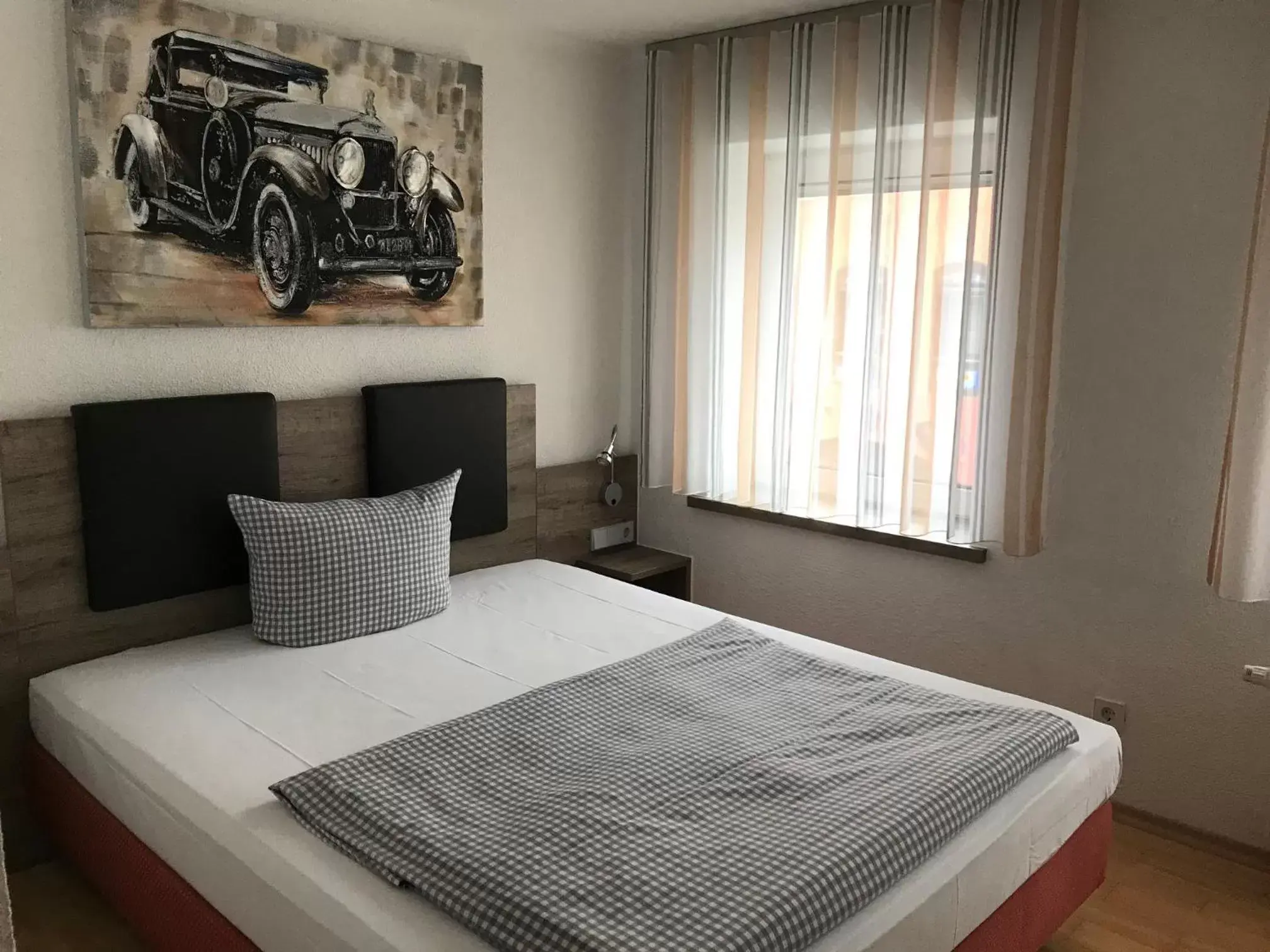 Small Double Room (Annex Building) in Hotel Römer Small Double Room (Annex Building) in Hotel Römer