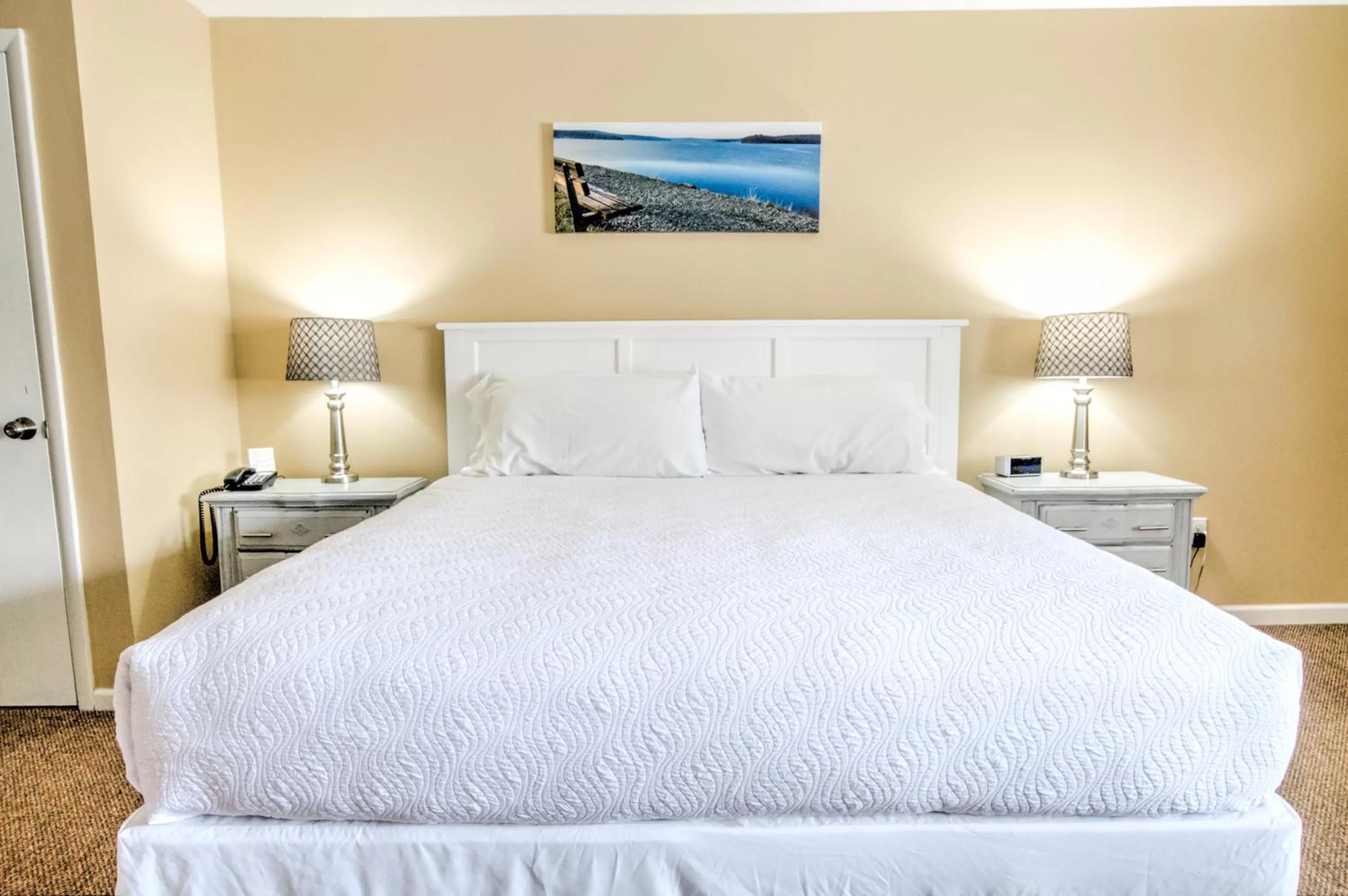 Bed in East Shore Lodging