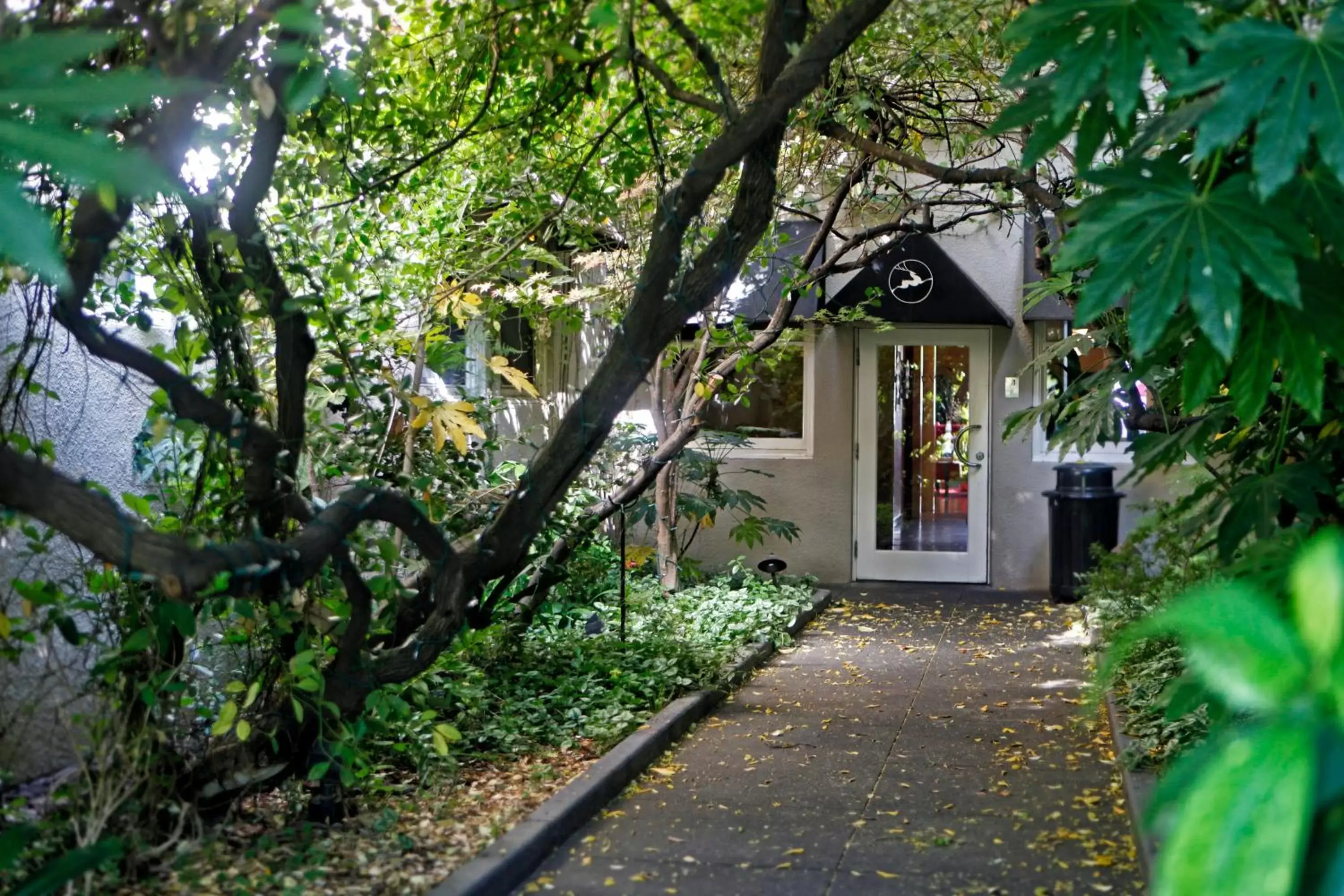 Facade/entrance in Mount View Hotel & Spa