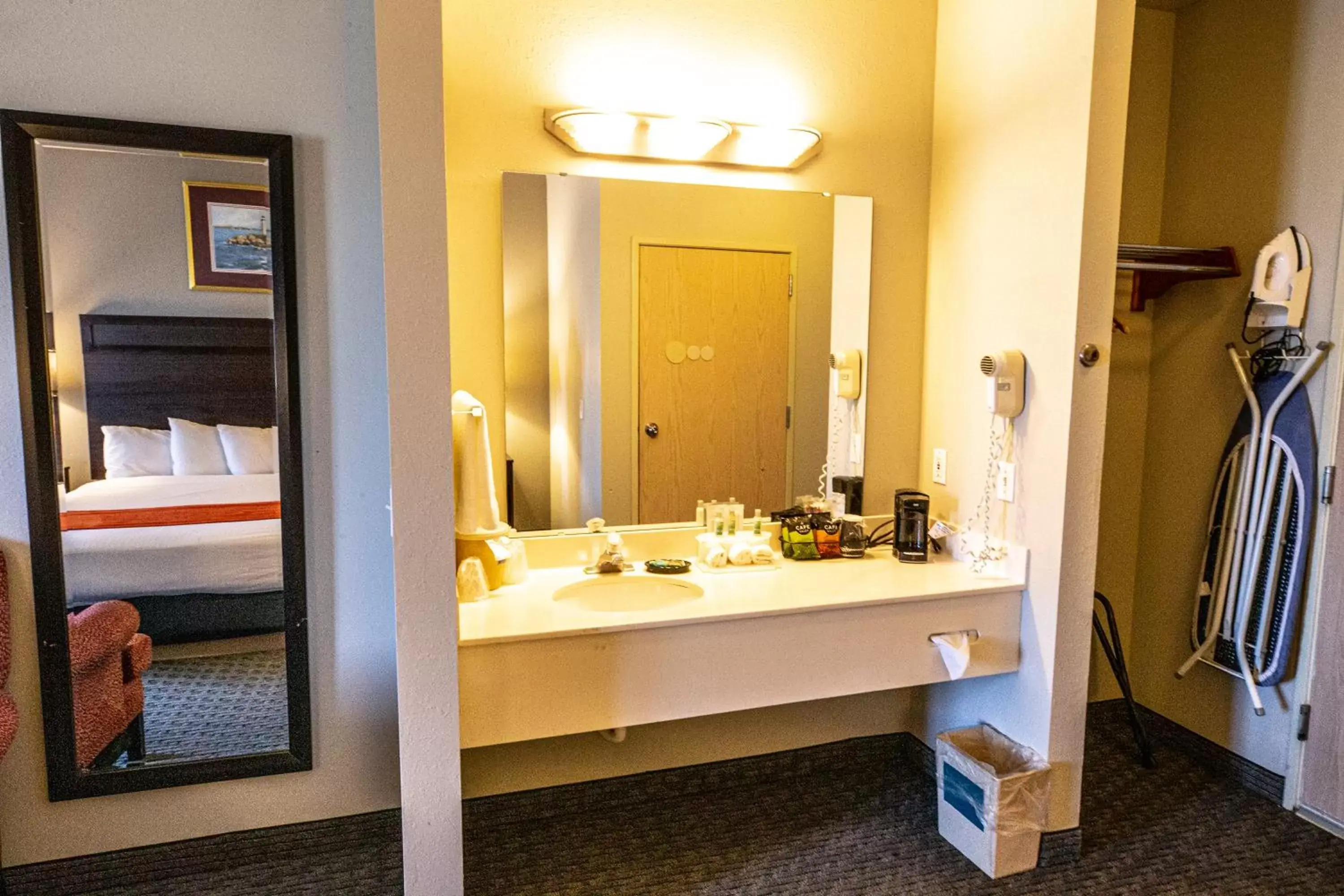 Bathroom in BayVue Hotel, Resort & Suites