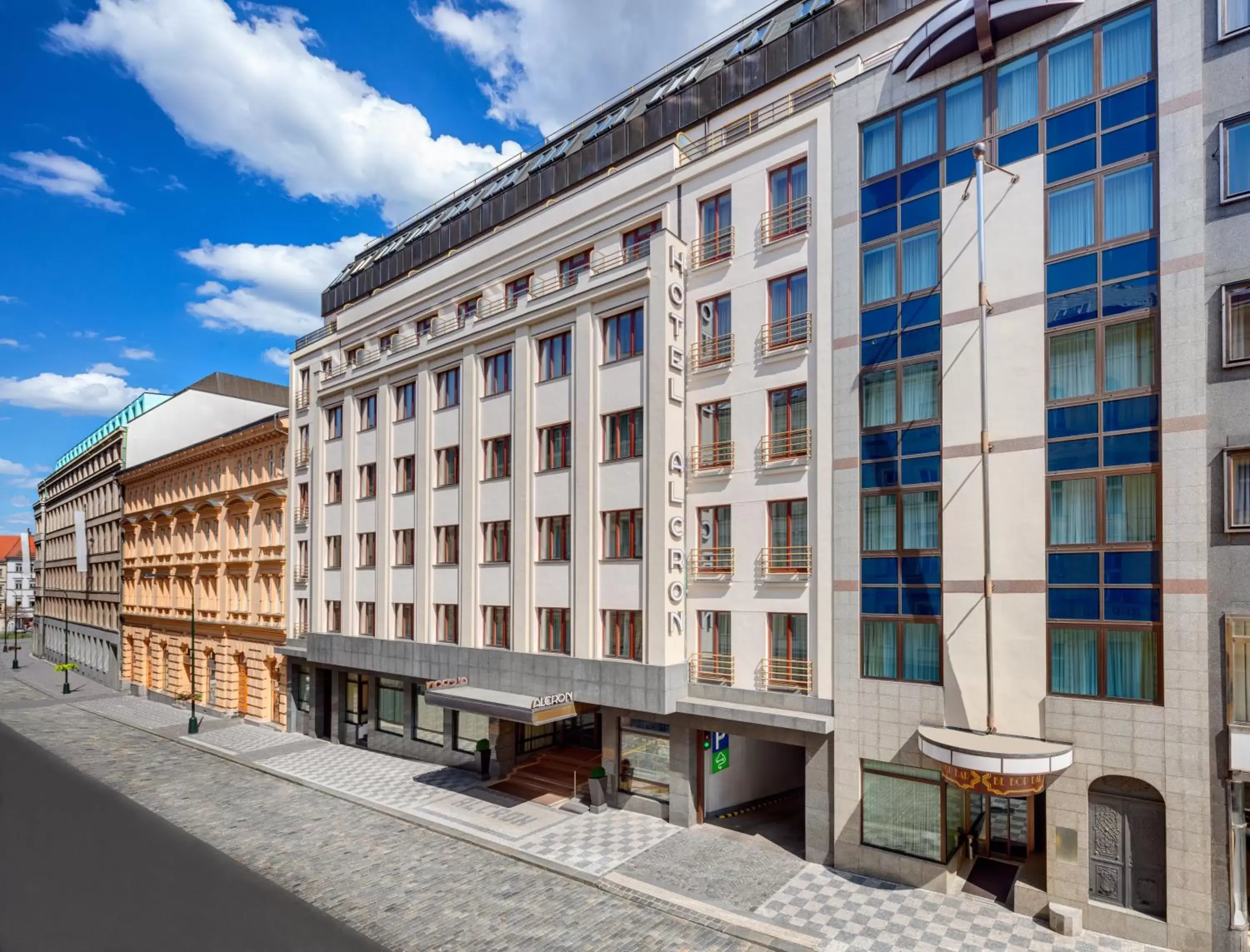 Facade/entrance, Property Building in Almanac X Alcron Prague