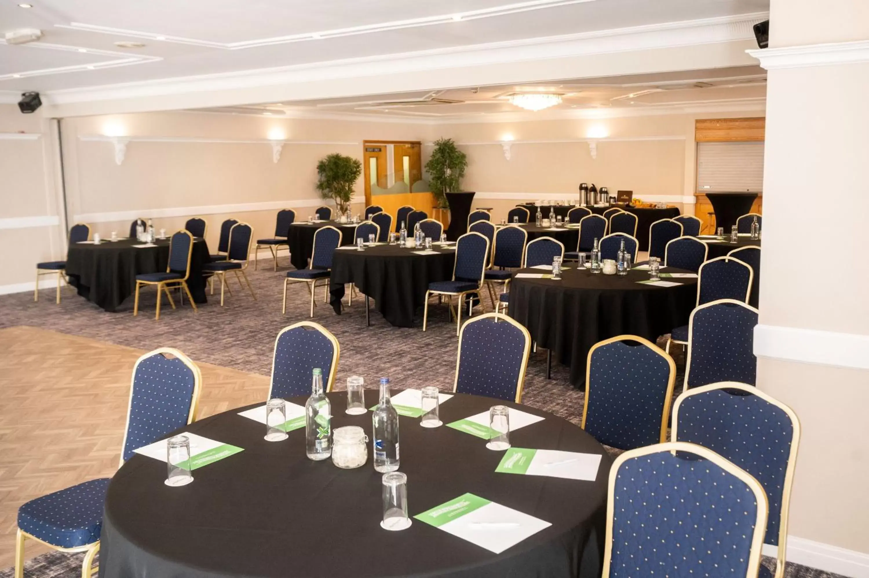 Meeting/conference room, Business Area/Conference Room in Holiday Inn A55 Chester West, an IHG Hotel