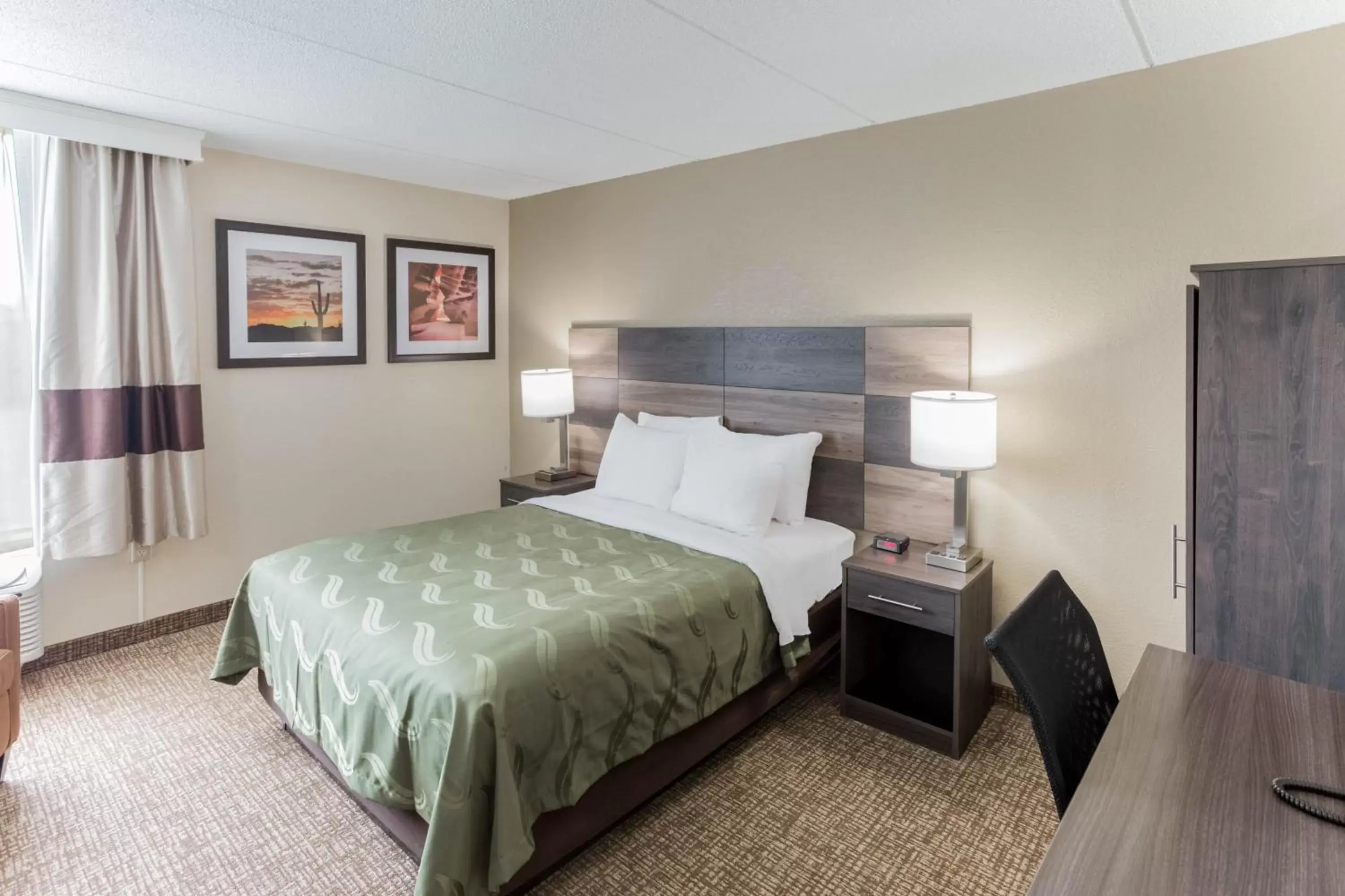 Queen Room - Accessible/Non-Smoking in Quality Inn & Suites Plattsburgh