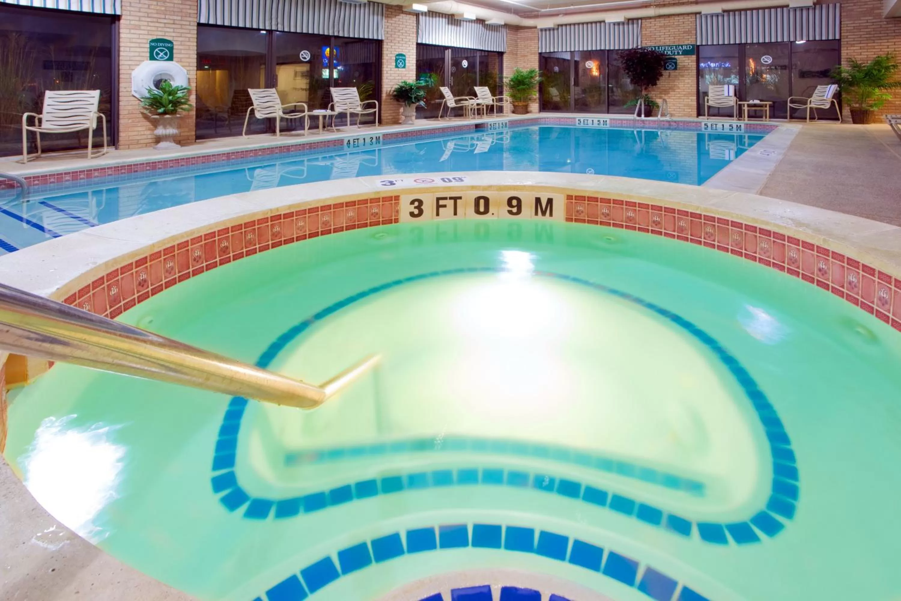 Swimming pool in Holiday Inn Express Easton by IHG