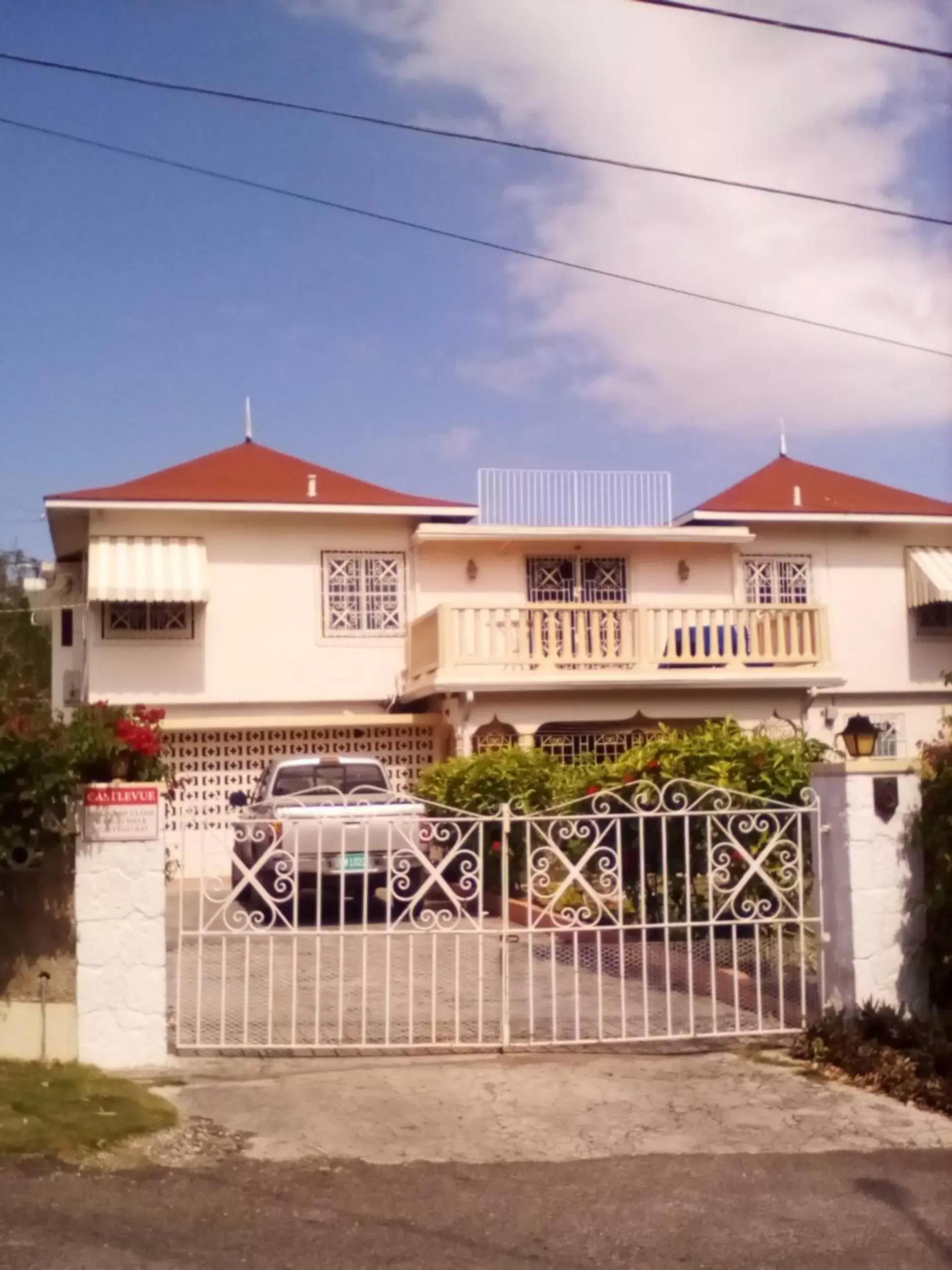 Facade/entrance, Property Building in Castlevue B&B