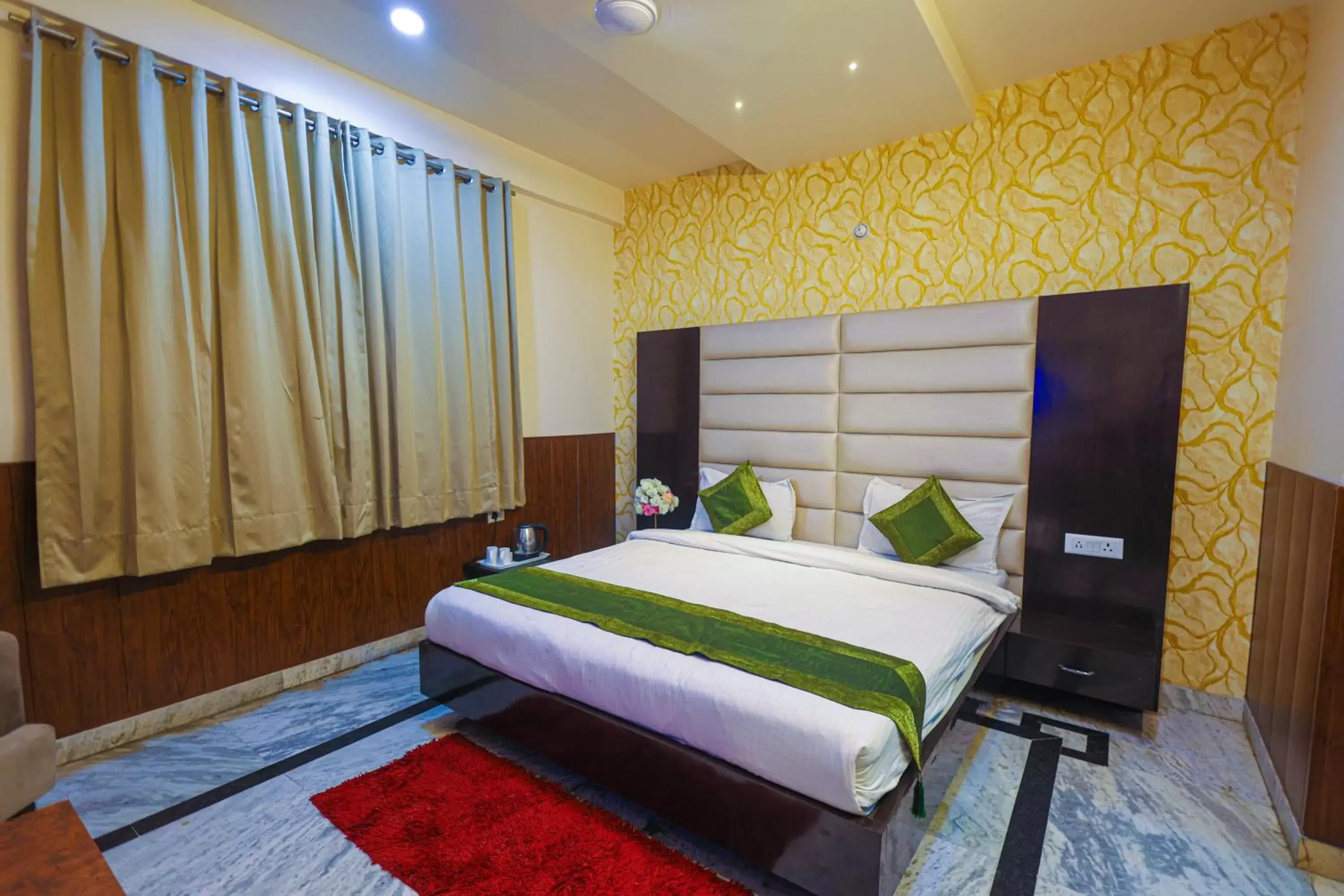 Deluxe Room in Hotel The Leaf - Gomti Nagar Lucknow Deluxe Room in Hotel The Leaf - Gomti Nagar Lucknow