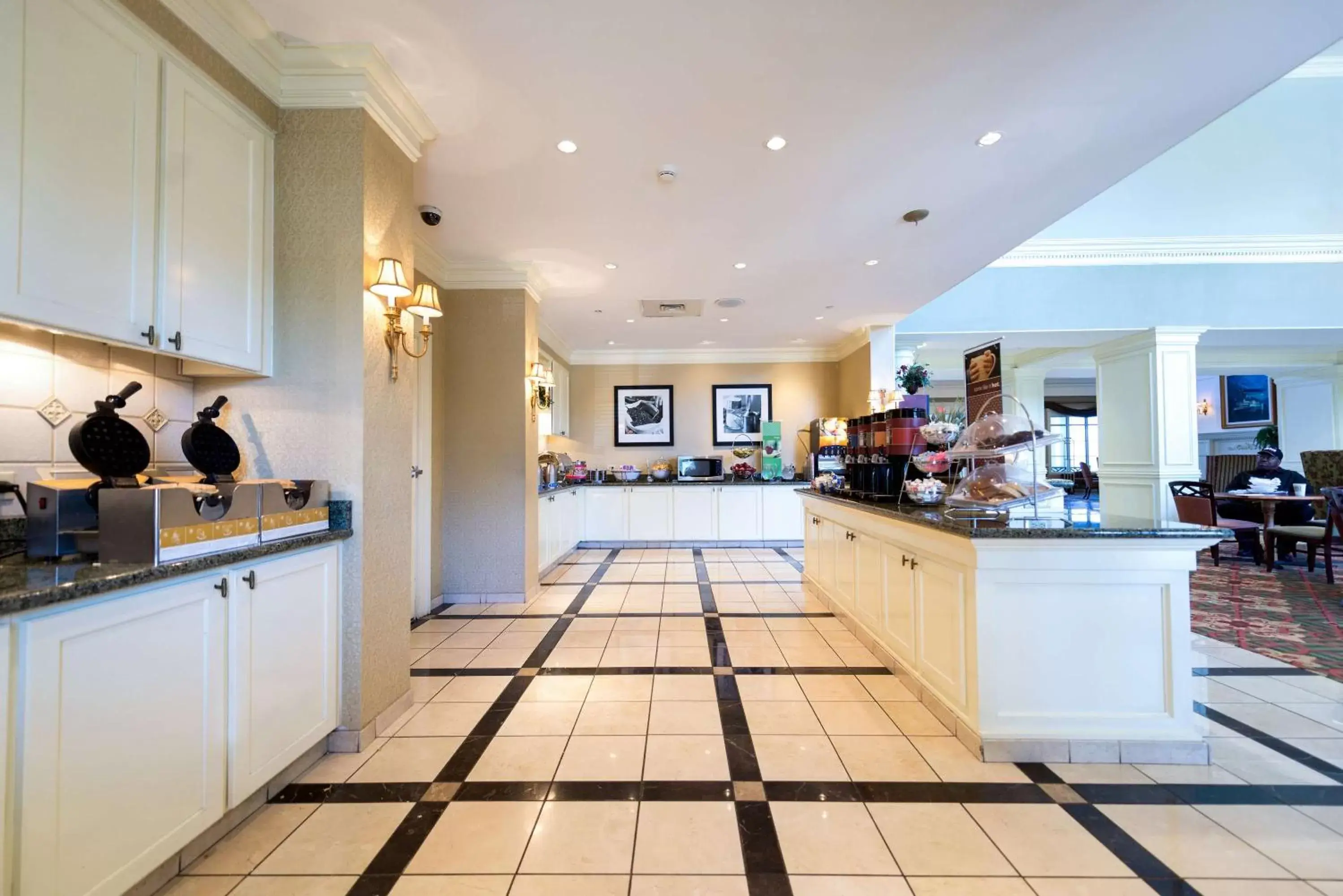 Dining area in Hampton Inn & Suites - Vicksburg