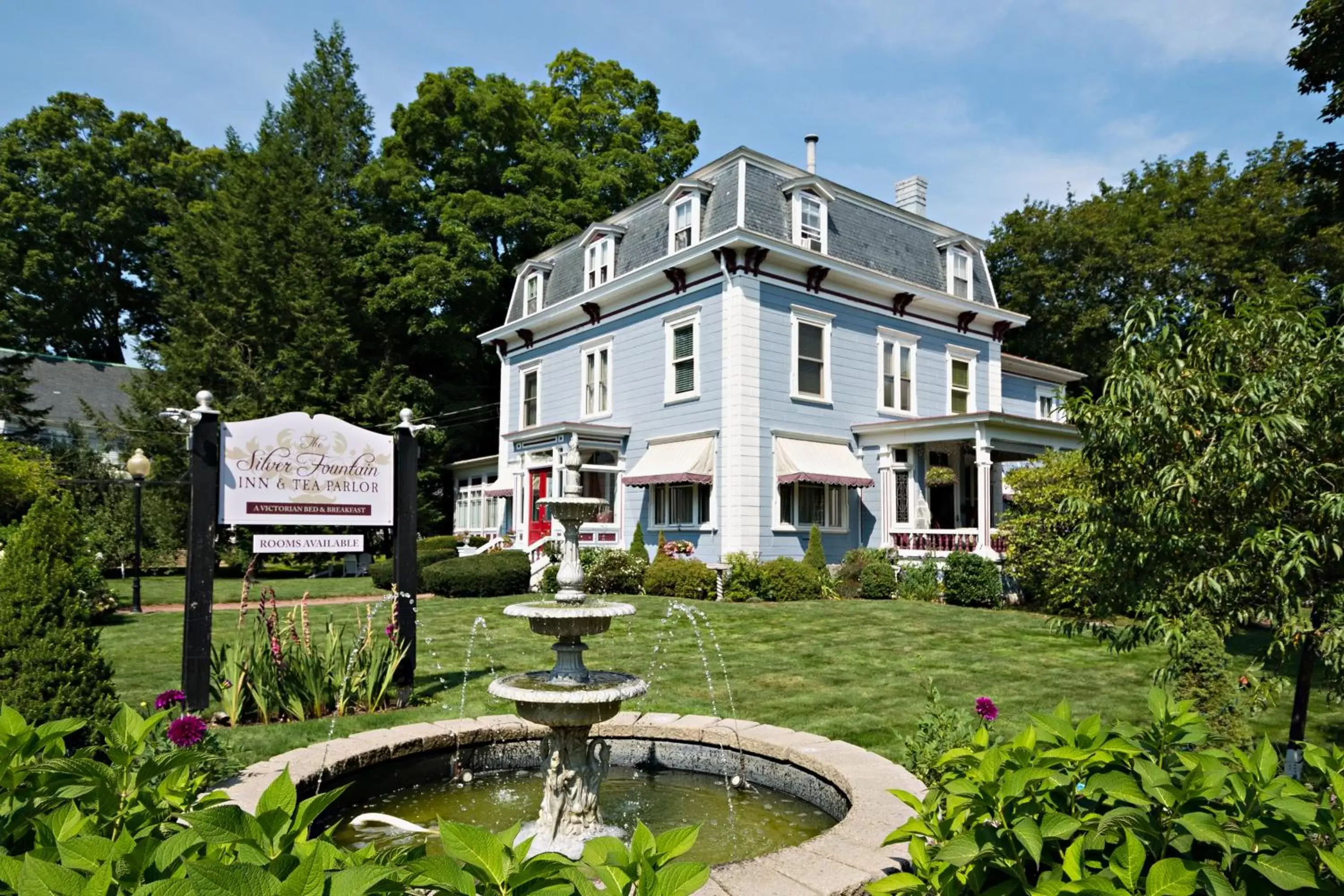 Property Building in Silver Fountain Inn