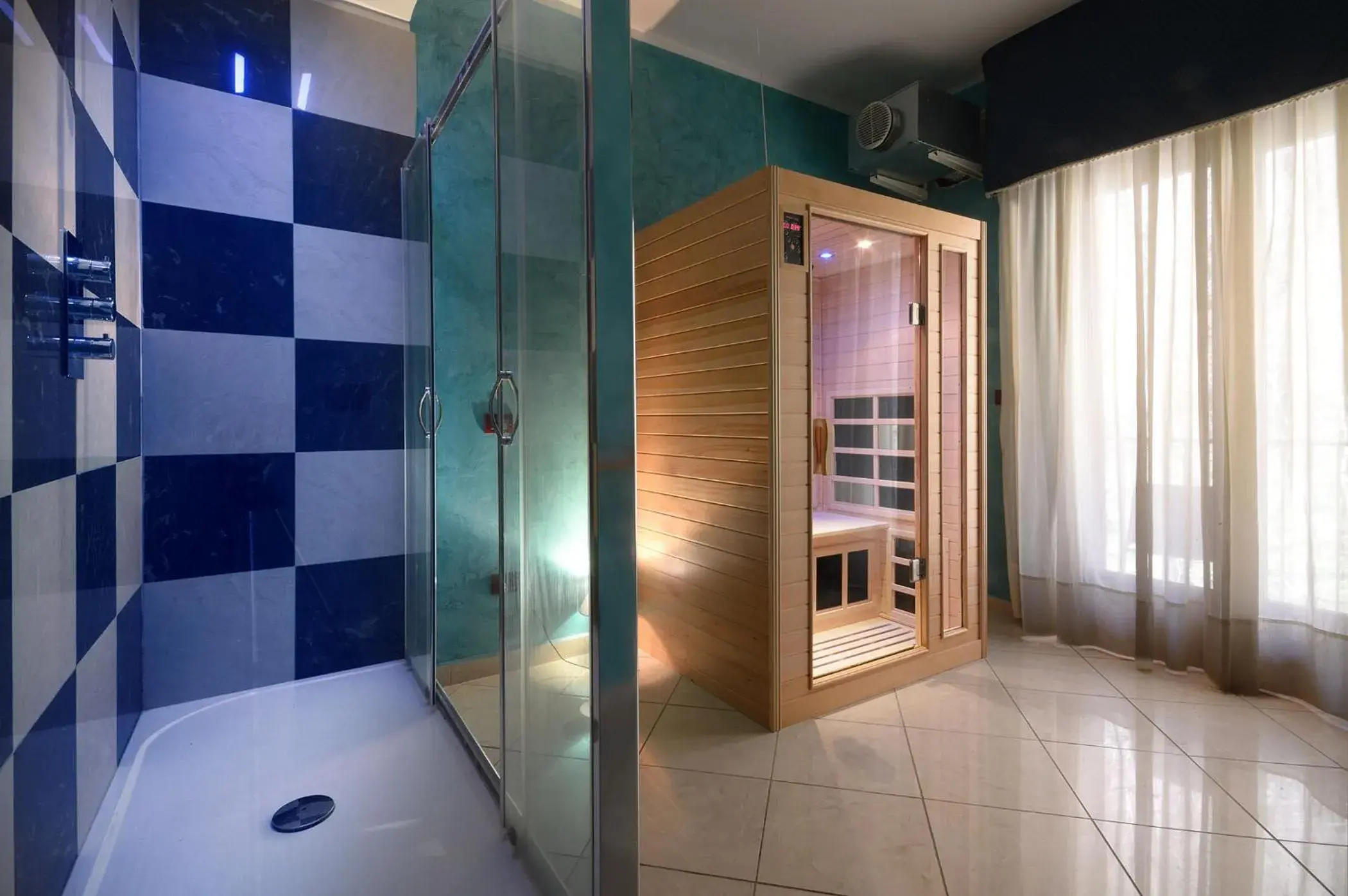 Sauna, Bathroom in Royal Hotel Montevergine