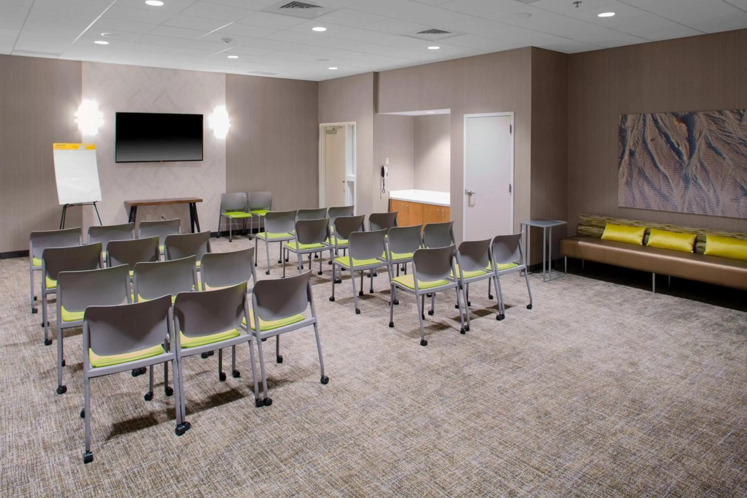 Meeting/conference room in SpringHill Suites by Marriott Kansas City Lenexa/City Center