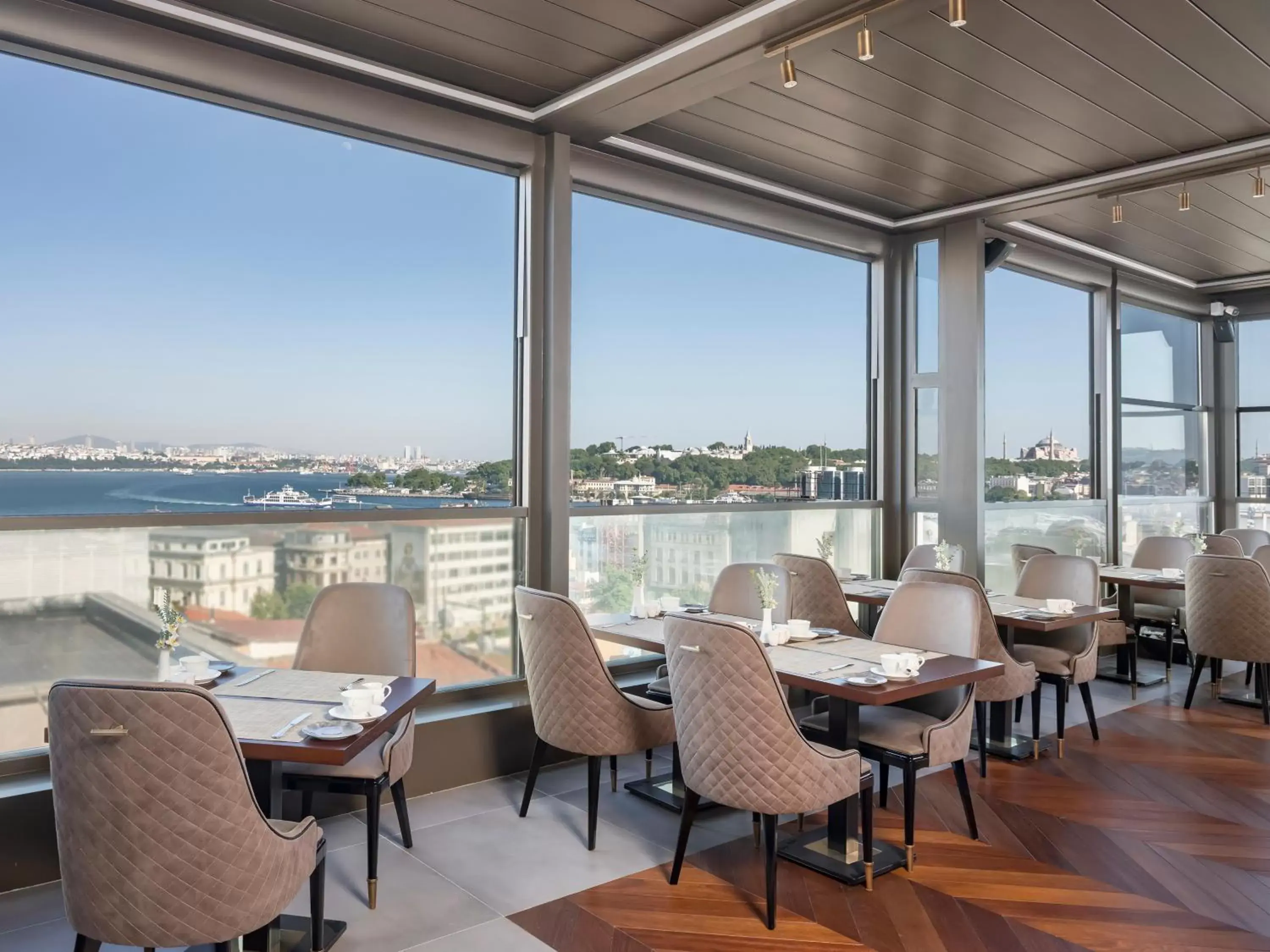 Balcony/Terrace, Restaurant/Places to Eat in Azzap Hotel Galata