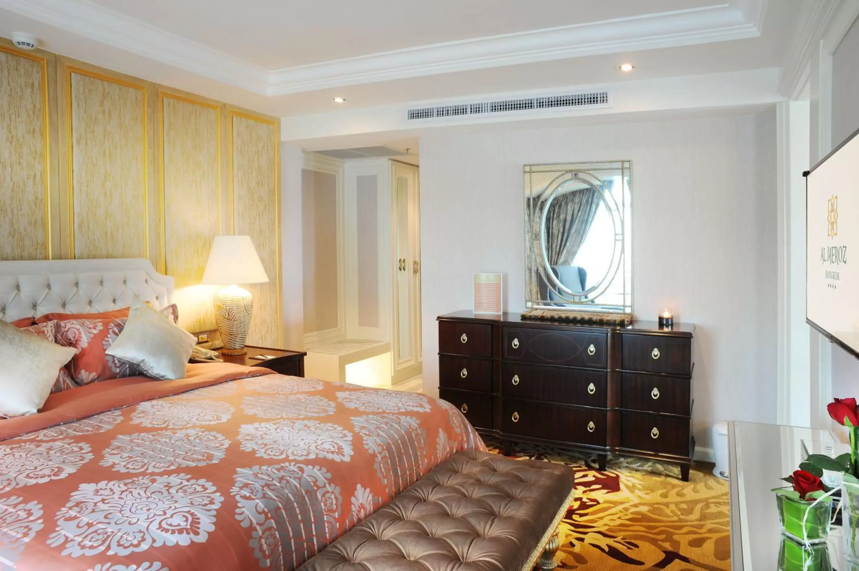 Bed, Room Photo in Al Meroz Hotel Bangkok - The Leading Halal Hotel