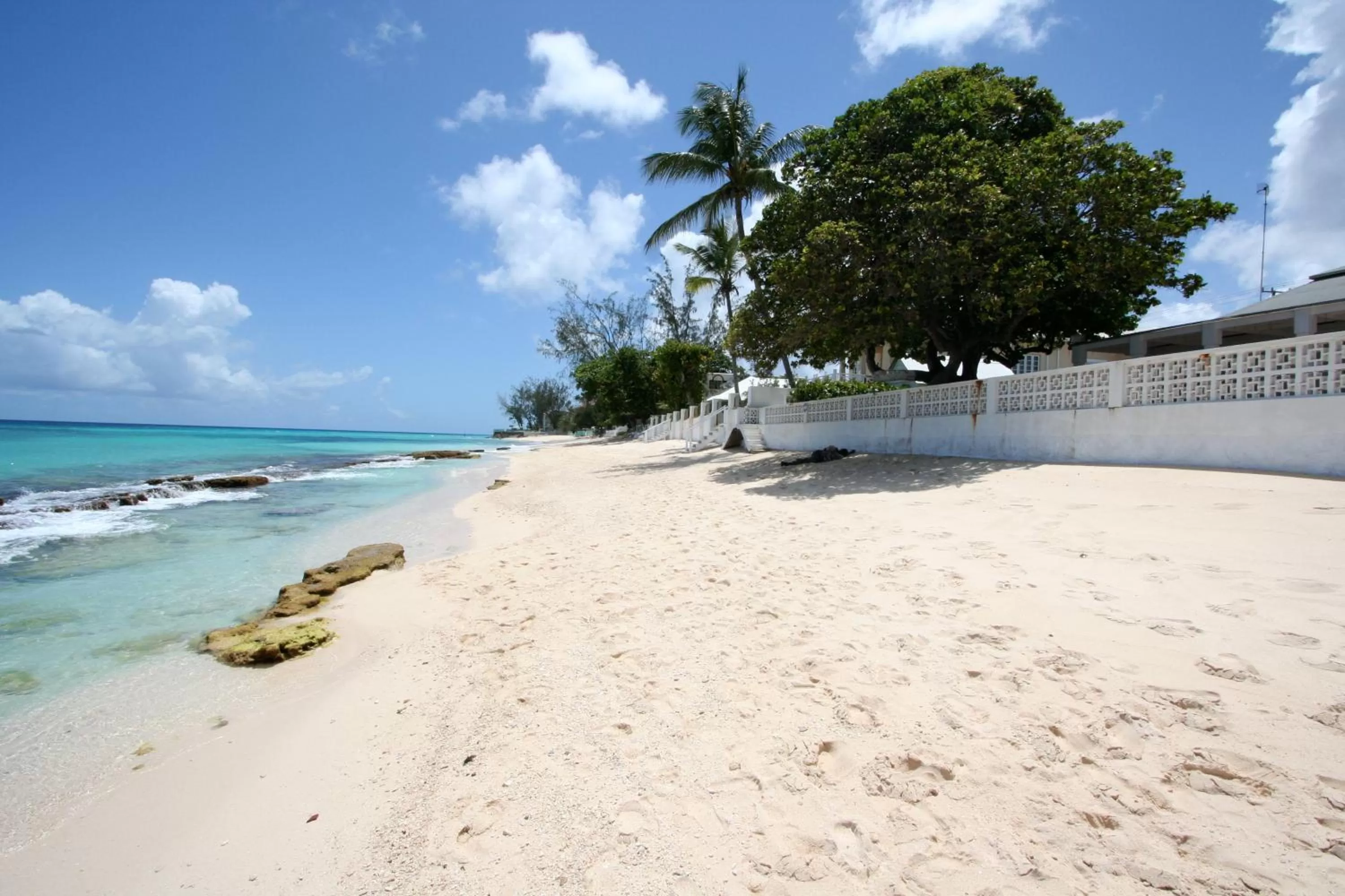 Beach in Worthing Court Apartment Hotel