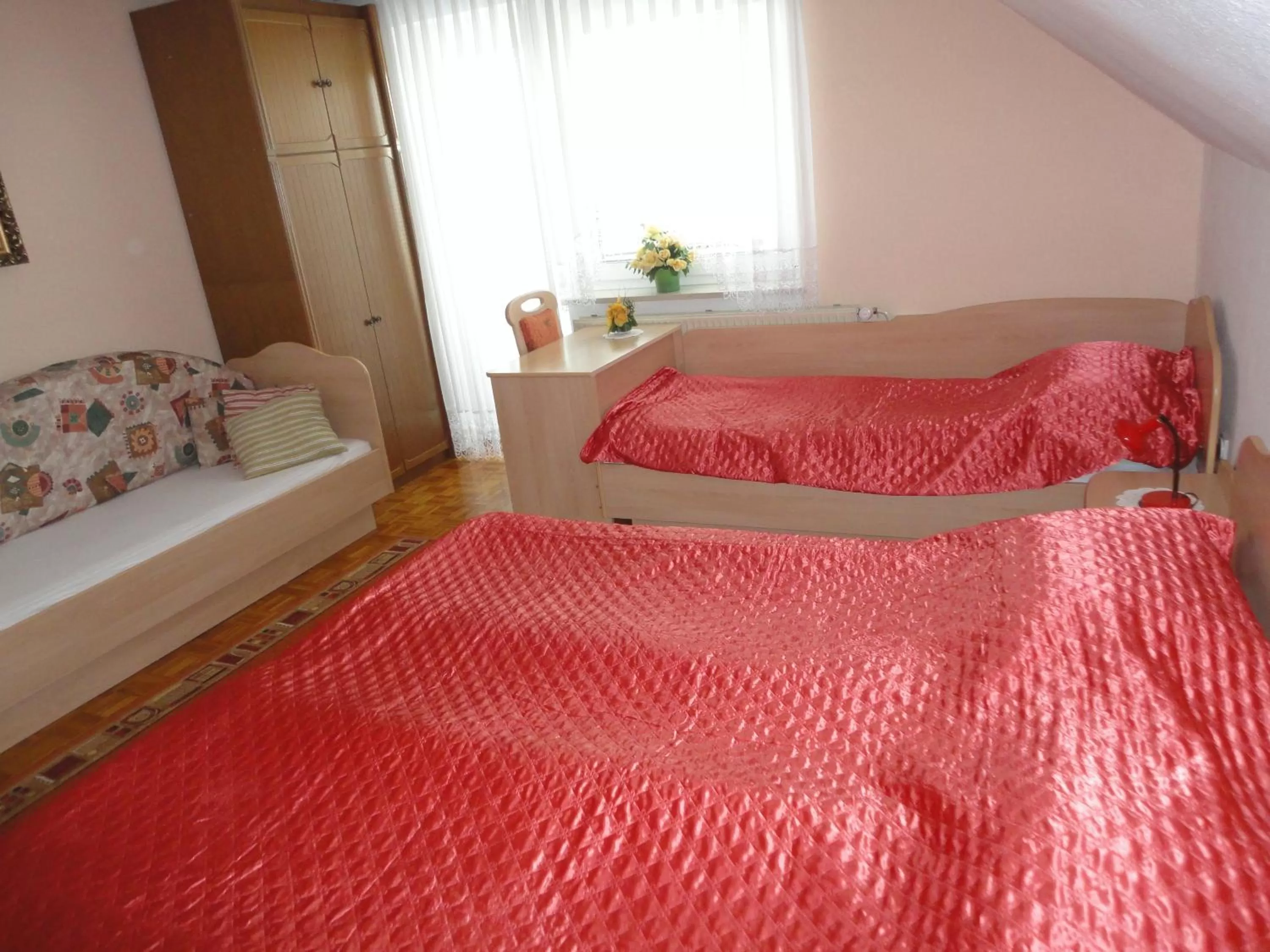 Bed in Rooms & Apartments Jana