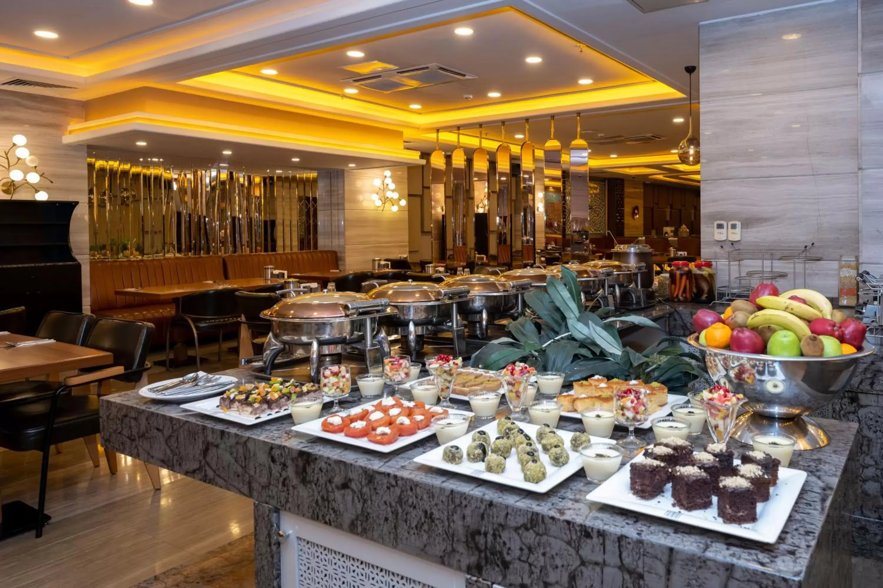 Restaurant/places to eat in Ramada By Wyndham Istanbul Pera Taksim Restaurant/places to eat in Ramada By Wyndham Istanbul Pera Taksim