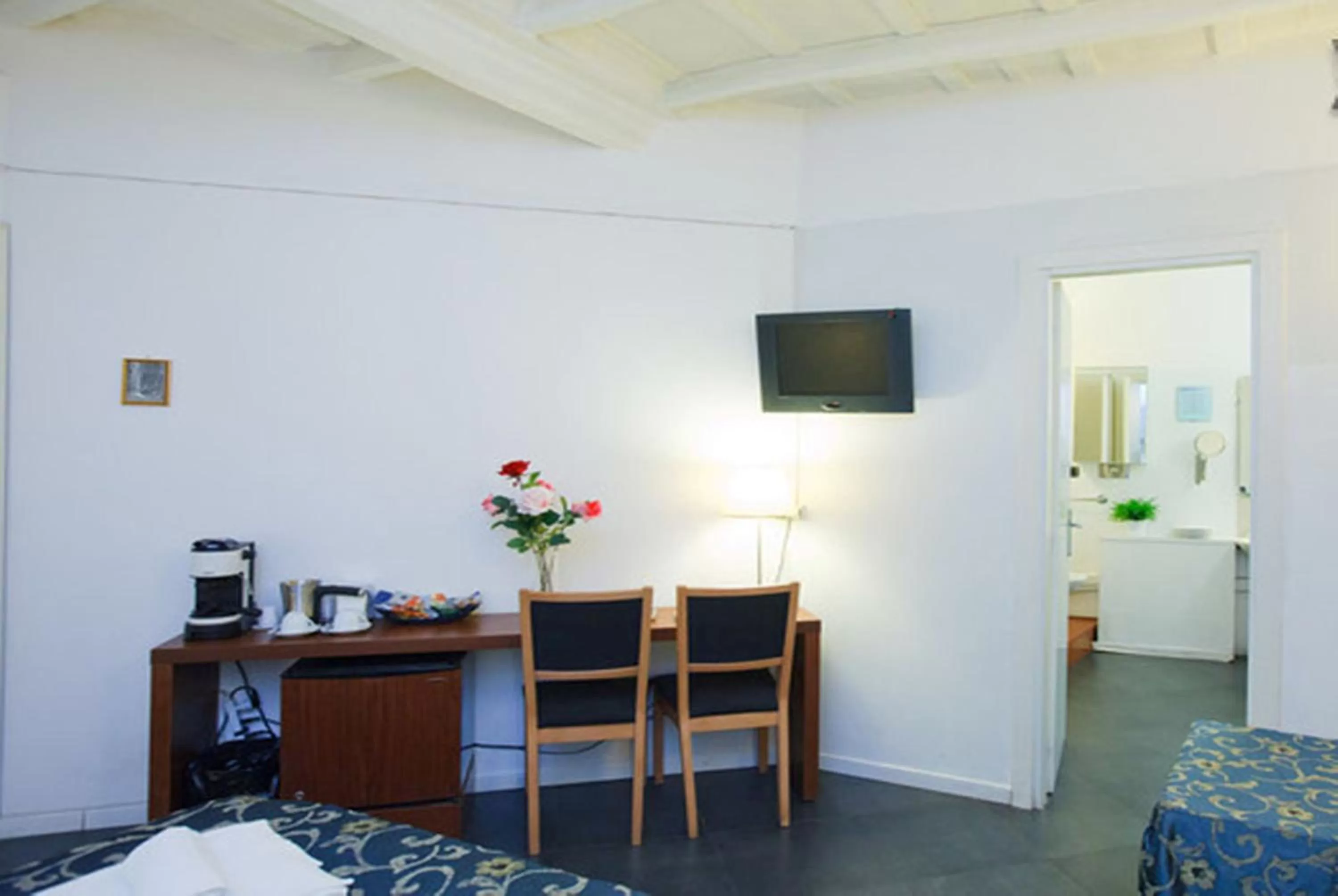 Coffee/tea facilities in B&B Ventisei Scalini A Trastevere