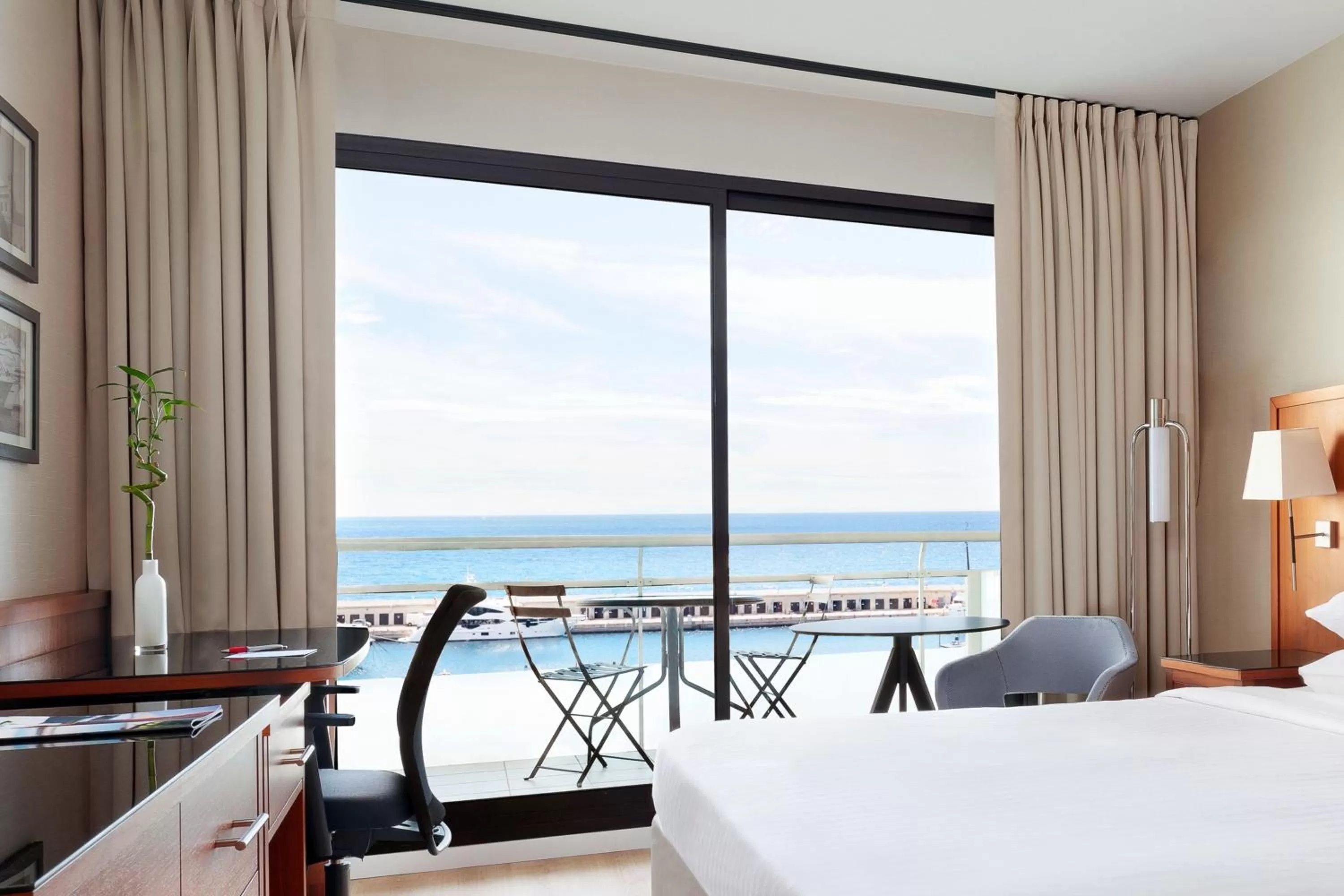 Photo of the whole room, Bed in Riviera Marriott Hotel La Porte De Monaco