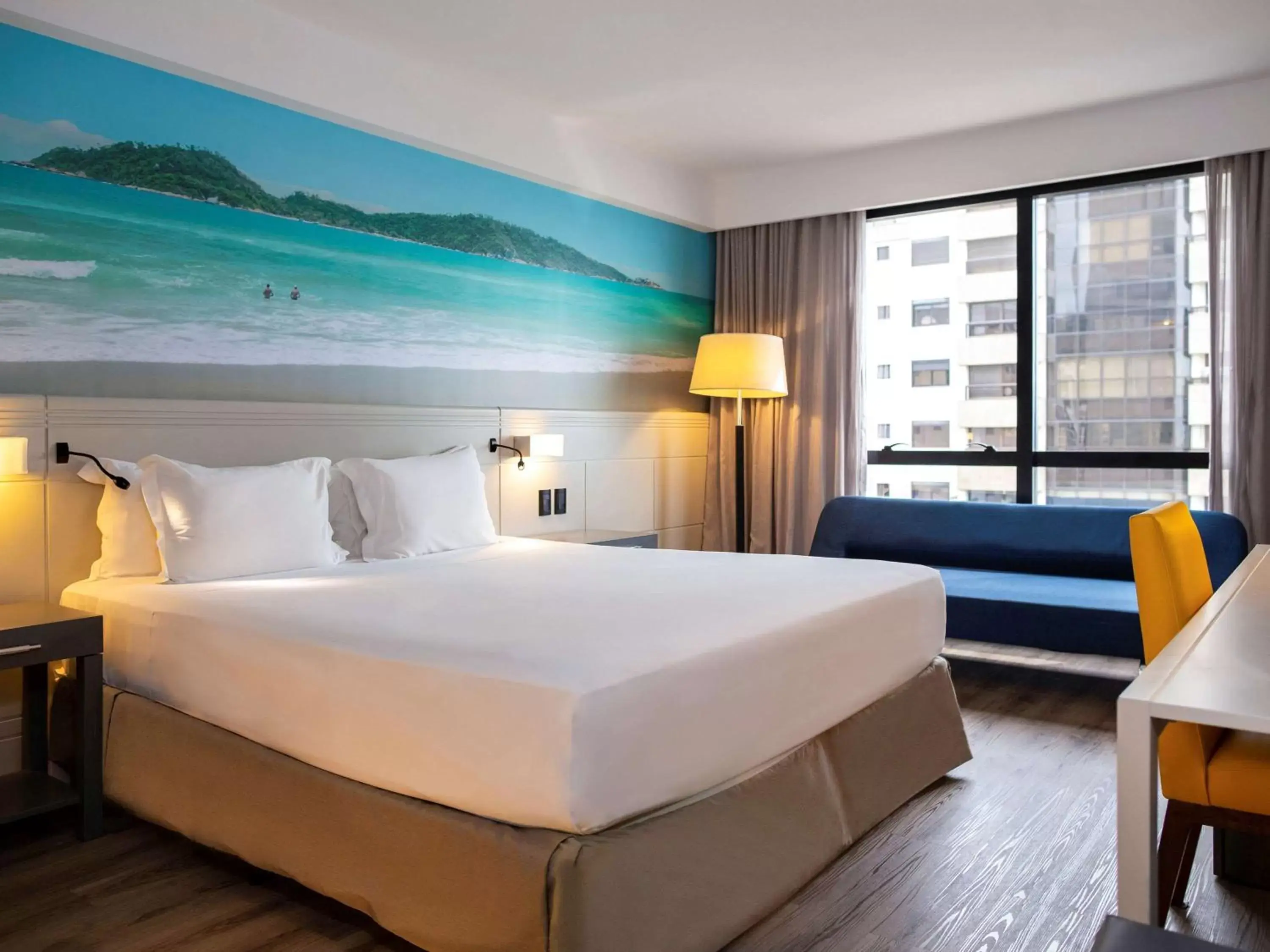 Photo of the whole room, Bed in Novotel Florianopolis