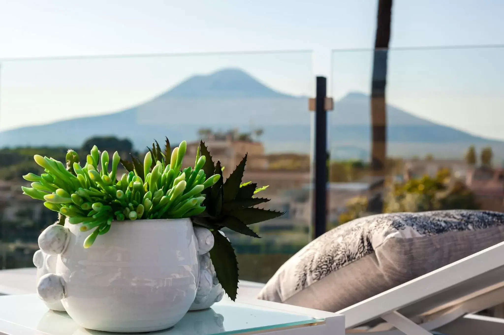 Hot Tub in Dream House Pompei