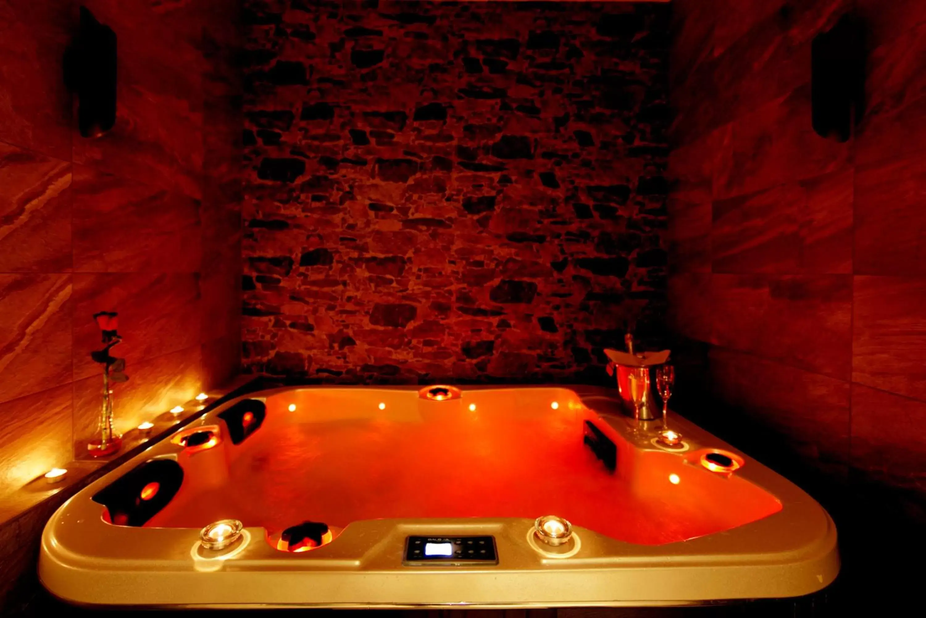 Hot Tub in Hotel Otakar