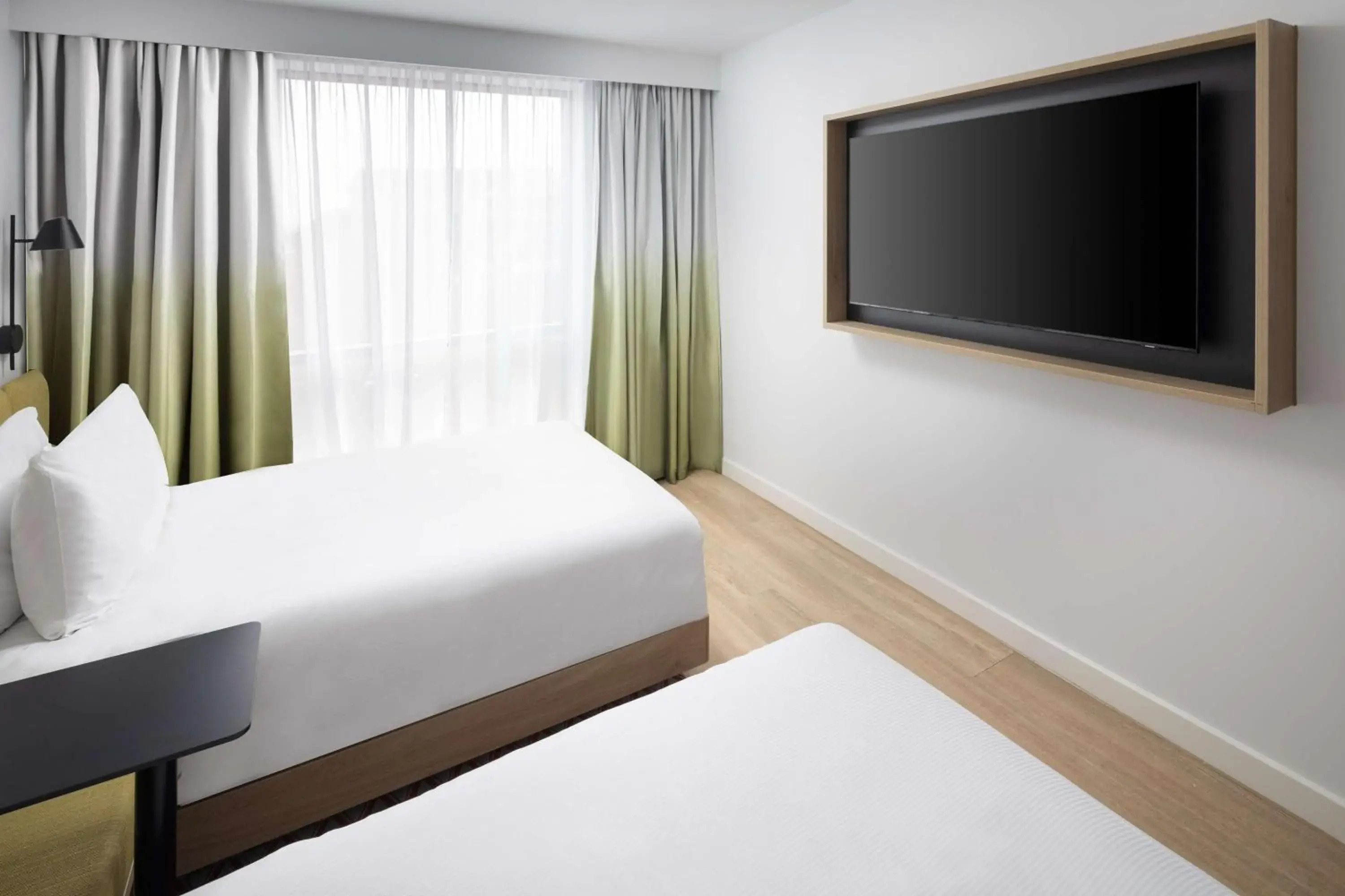 Bed, TV/Entertainment Center in Hampton By Hilton Rochdale