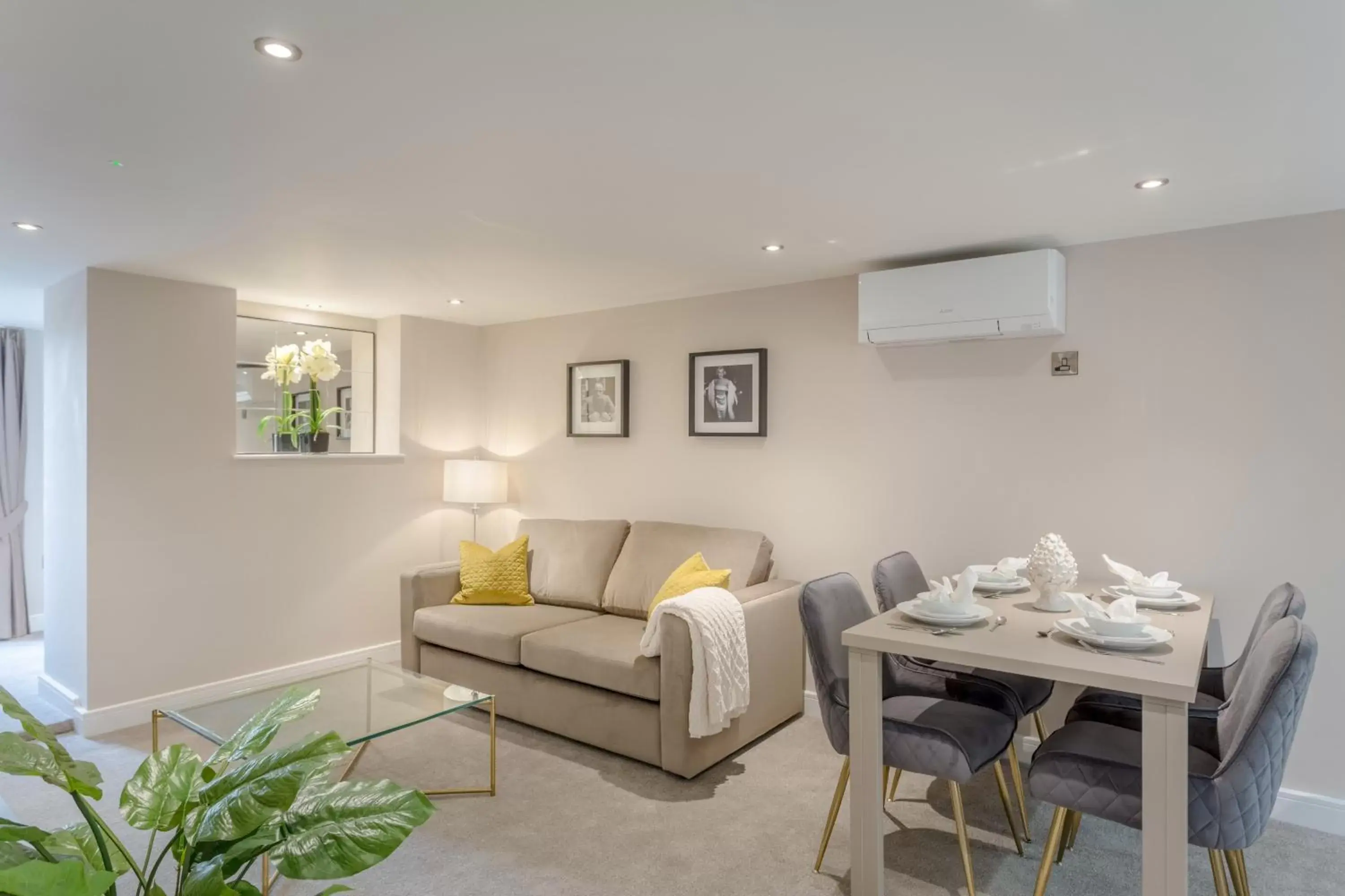 Living room, Dining Area in Heritage Mews Nottingham