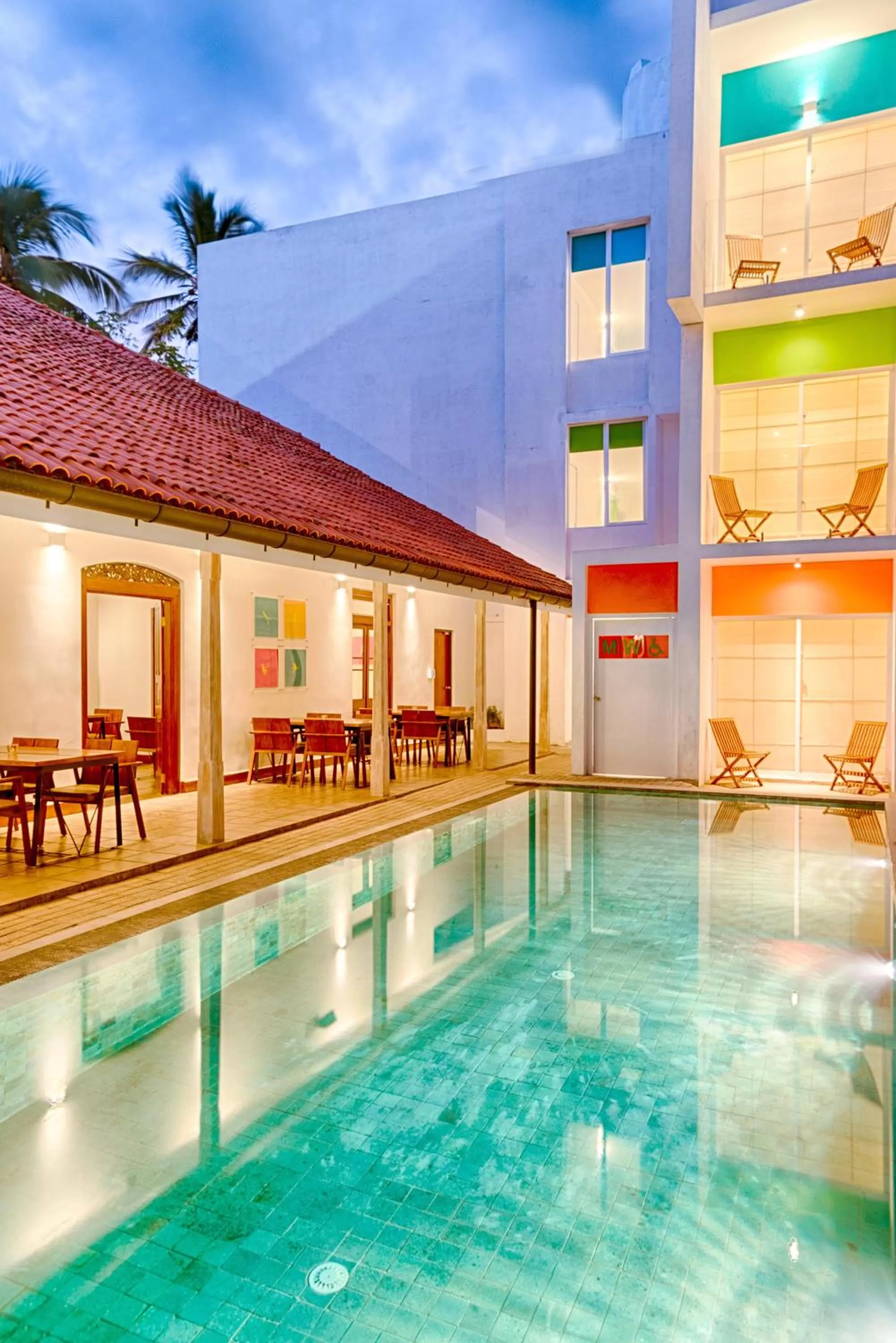 Swimming pool in Hotel J, Unawatuna