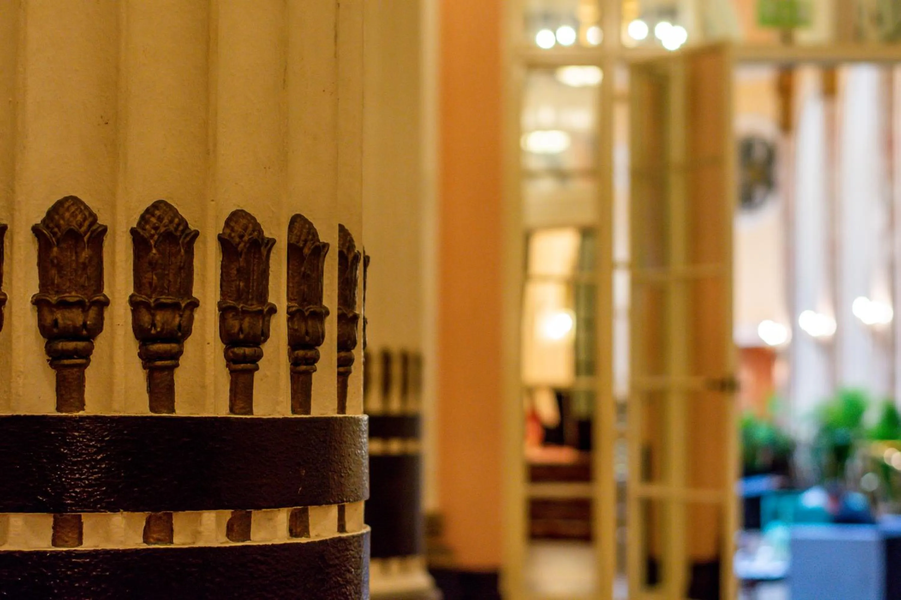Decorative detail in Adelphi Hotel