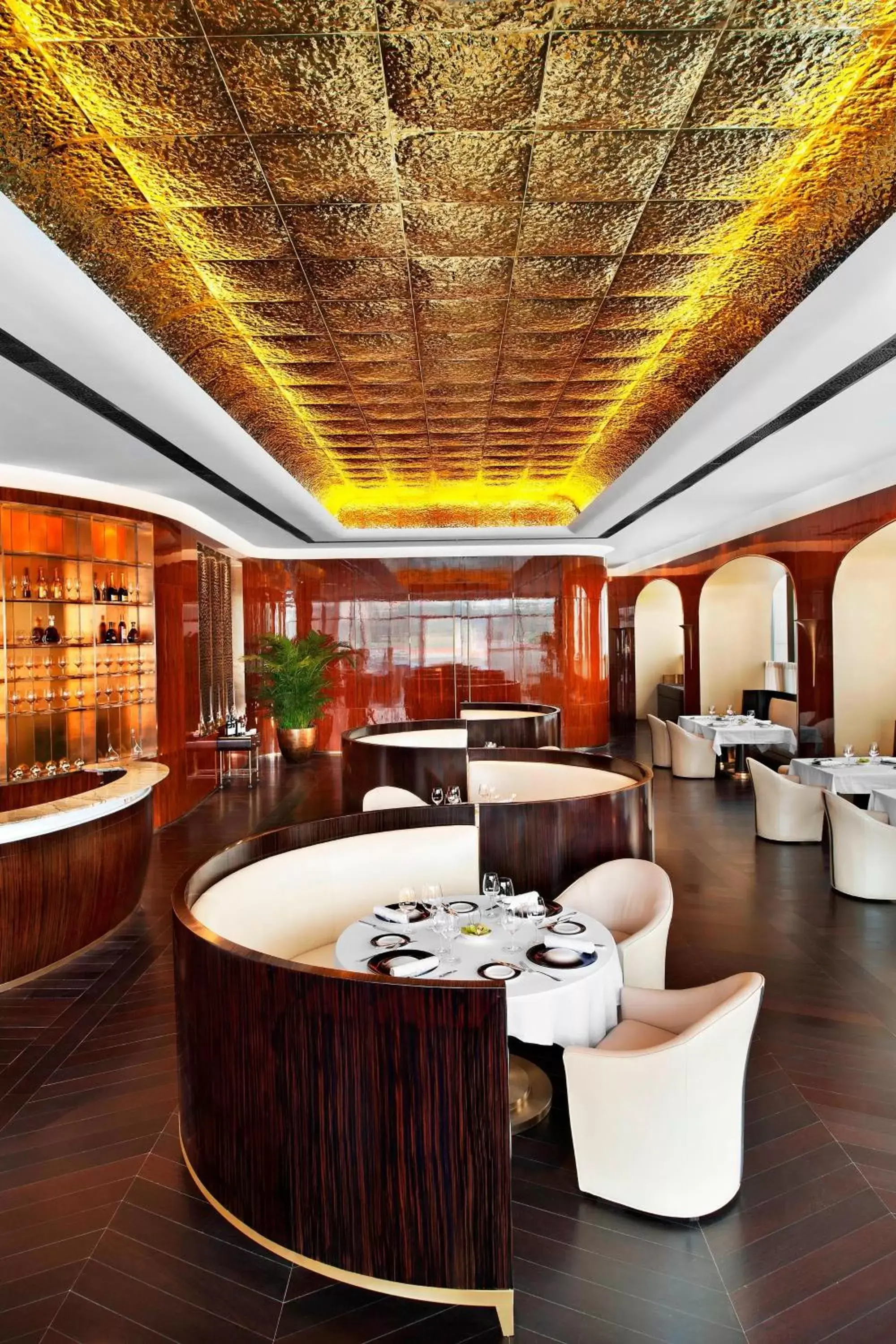 Restaurant/places to eat in The St. Regis Tianjin