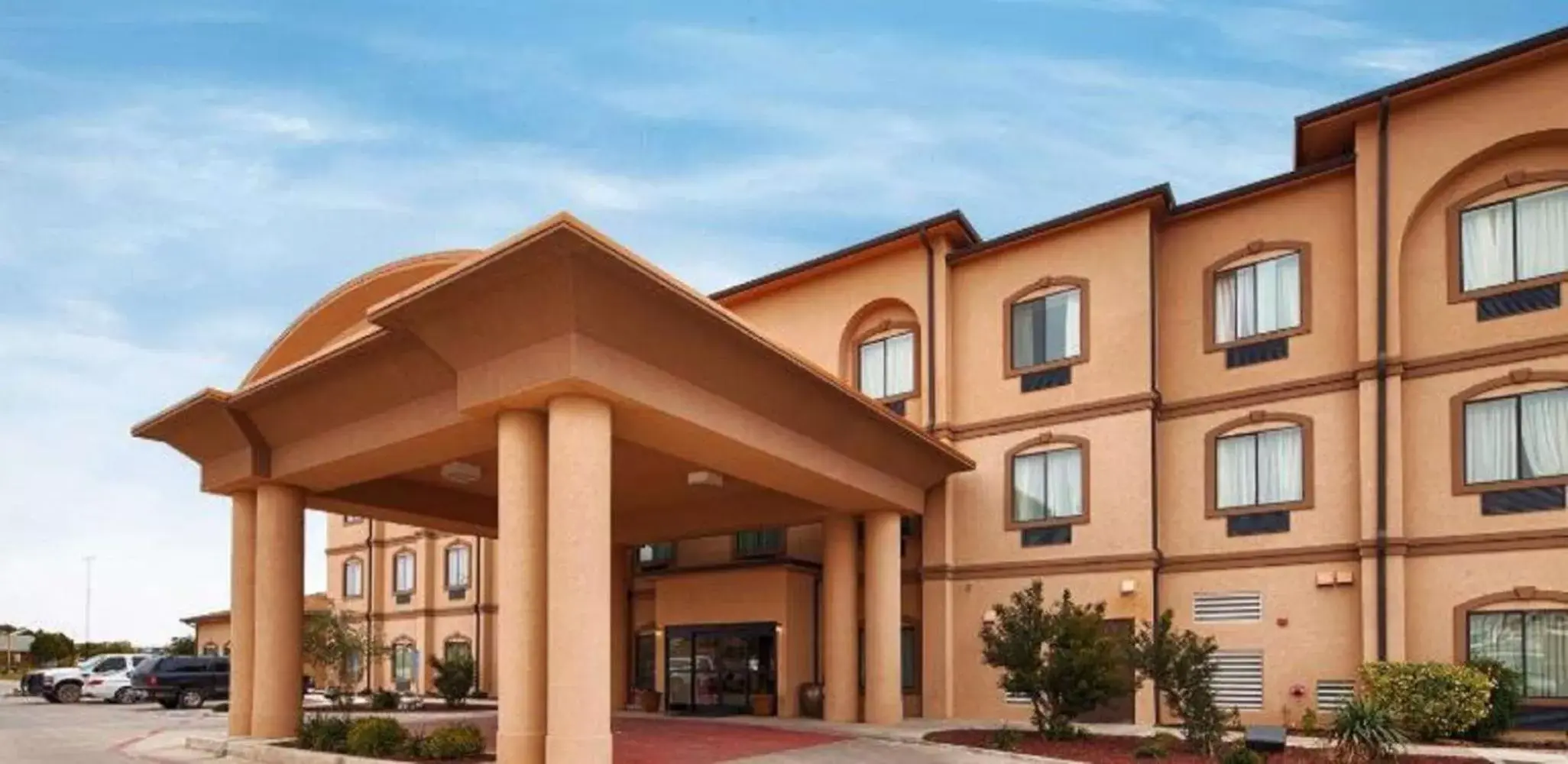 Property Building in Best Western Palace Inn & Suites