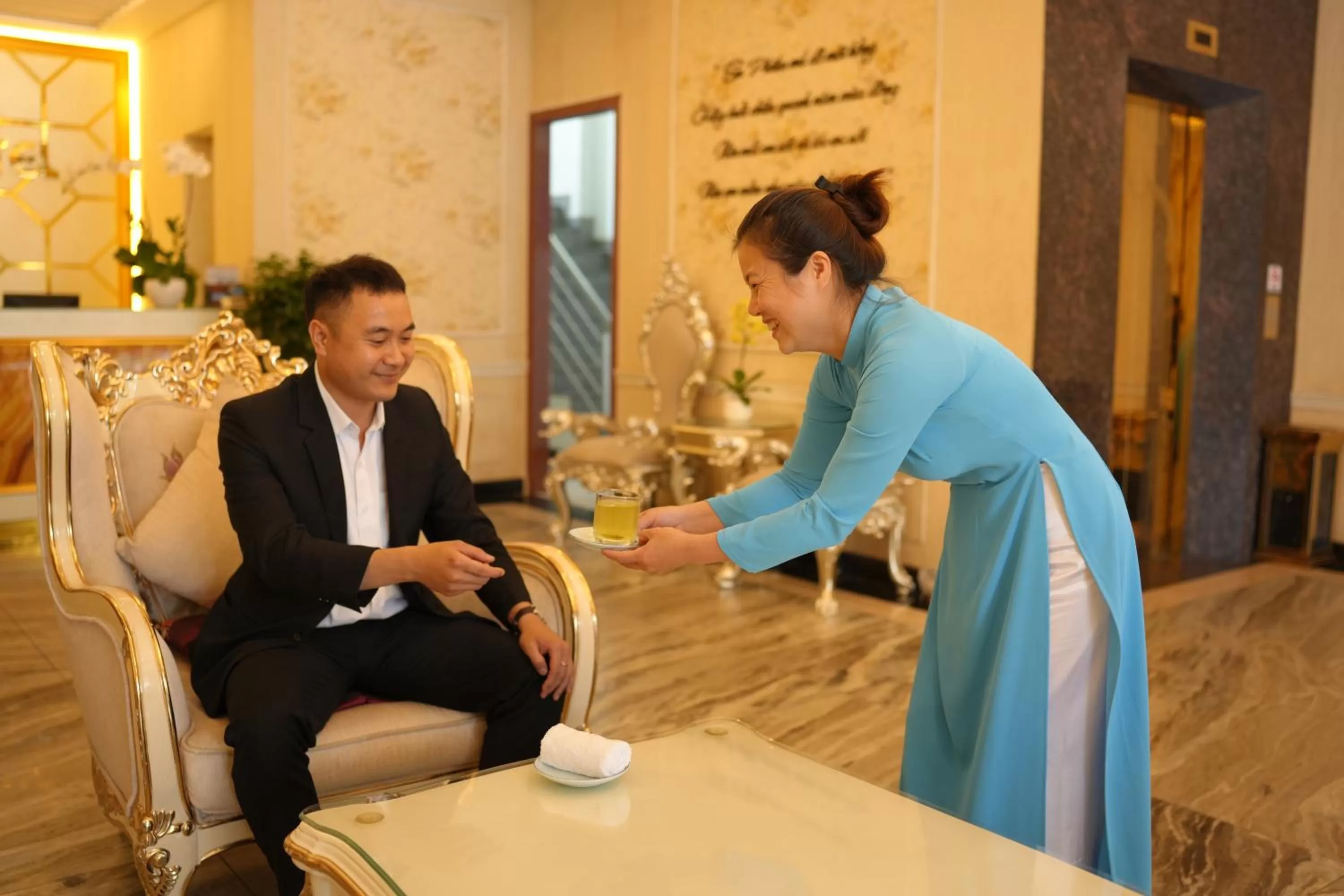 concierge in Pleiku & Em Hotel by Gia Lai Tourist