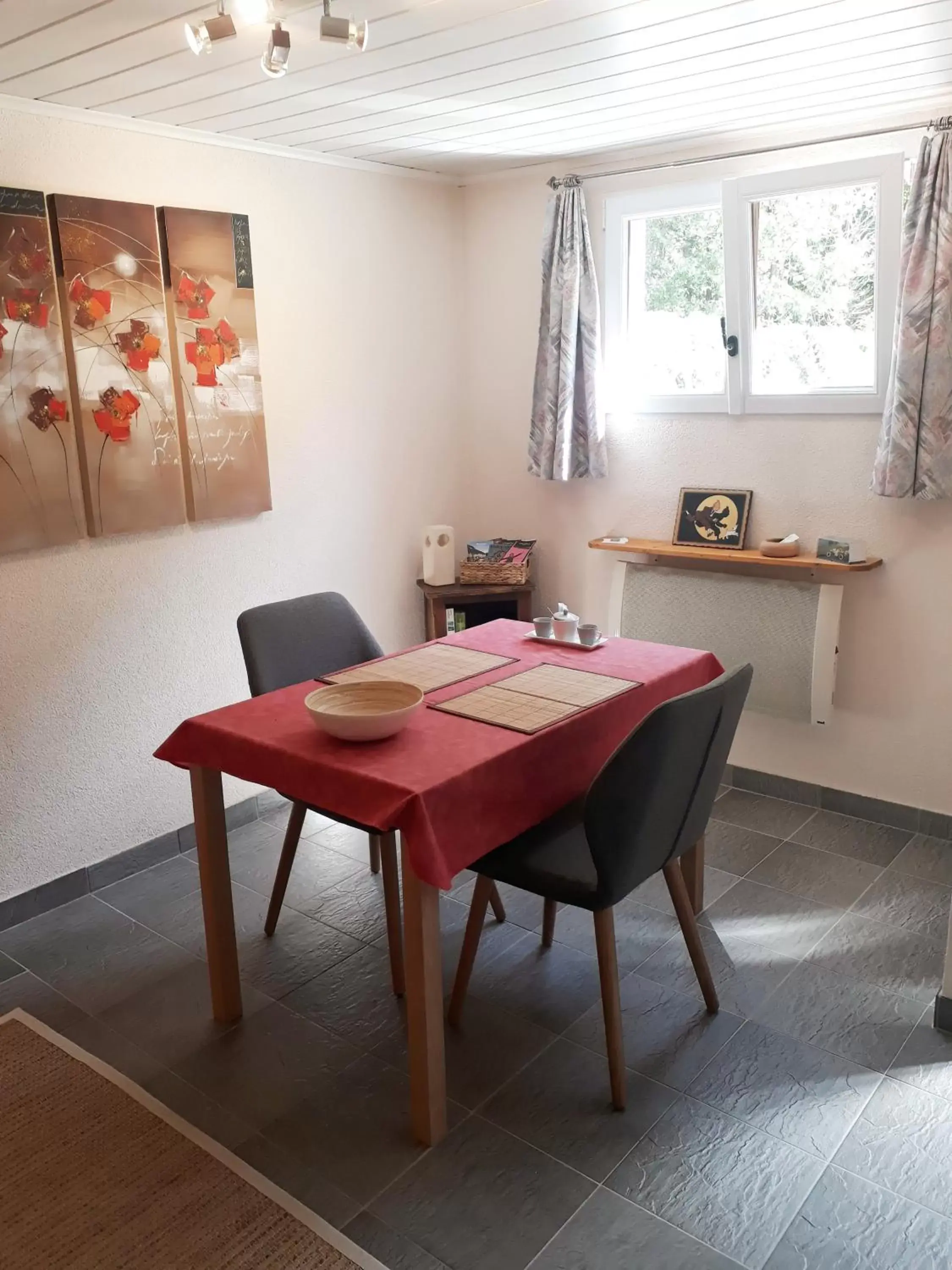 Dining Area in Chambre d'hôtes La Choume