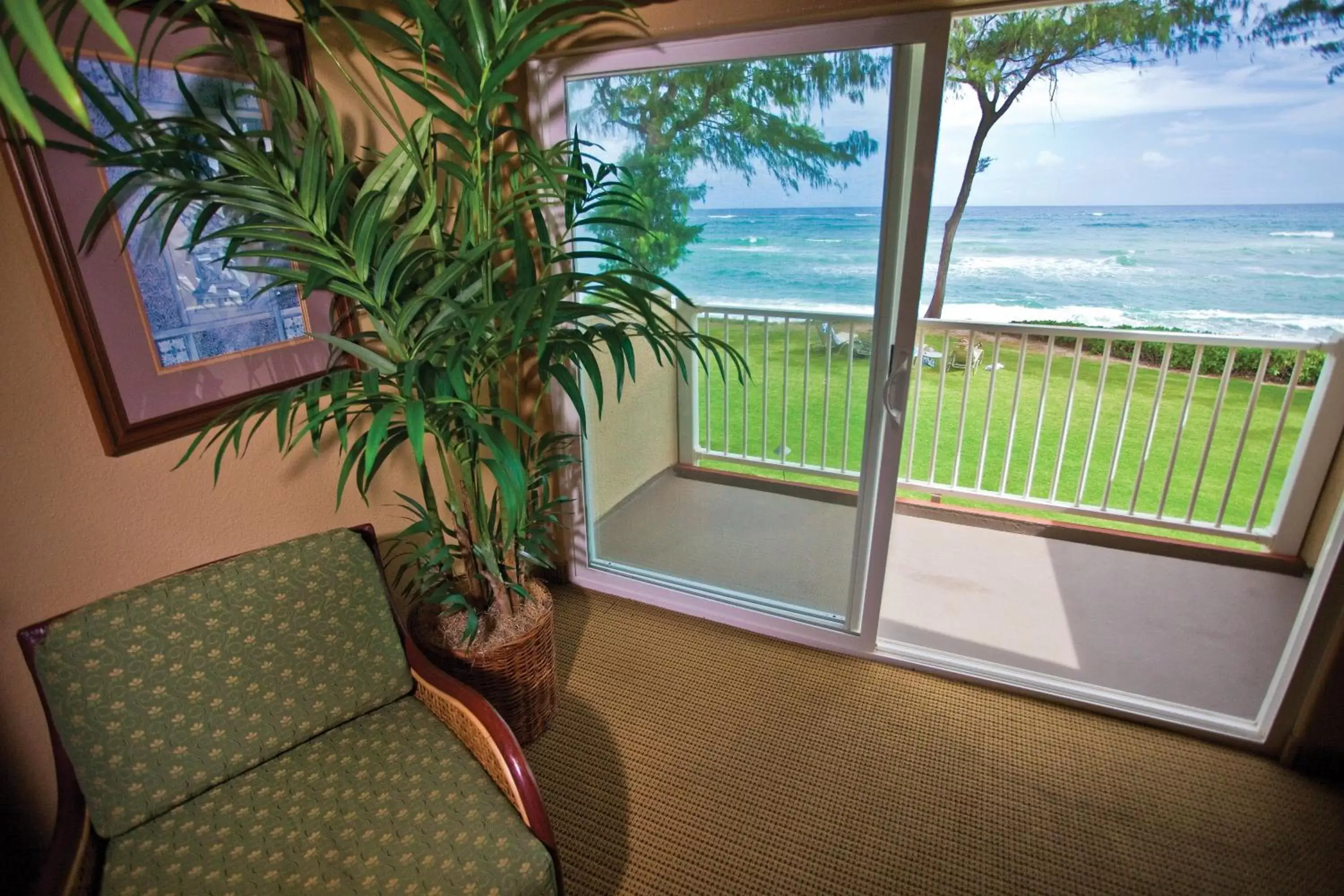 Photo of the whole room in Kauai Coast Resort at the Beach Boy