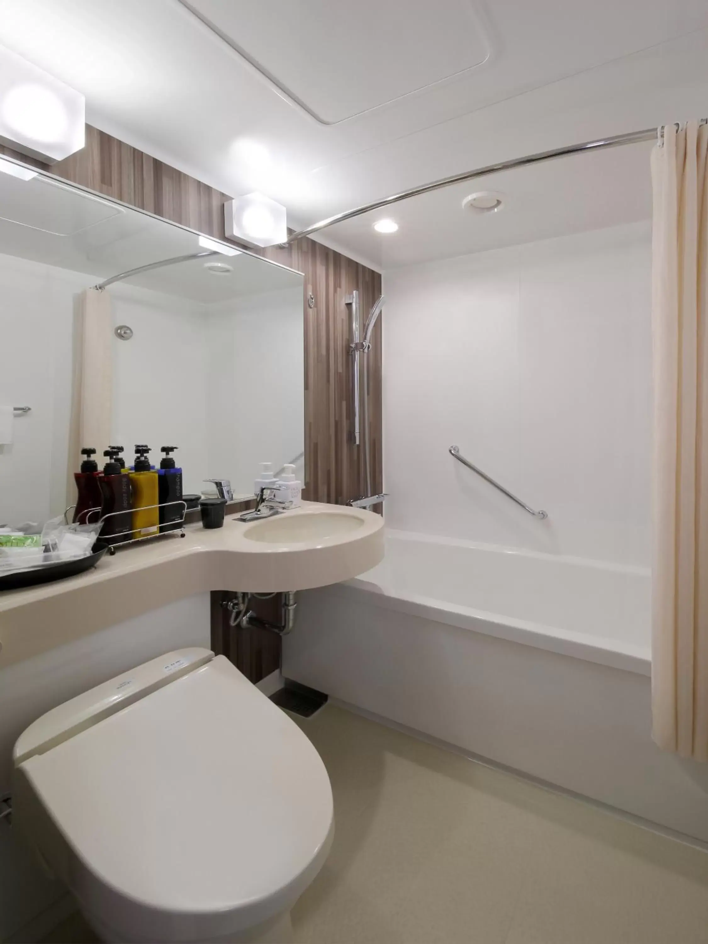 Shower, Bathroom in Hotel Metropolitan Yamagata